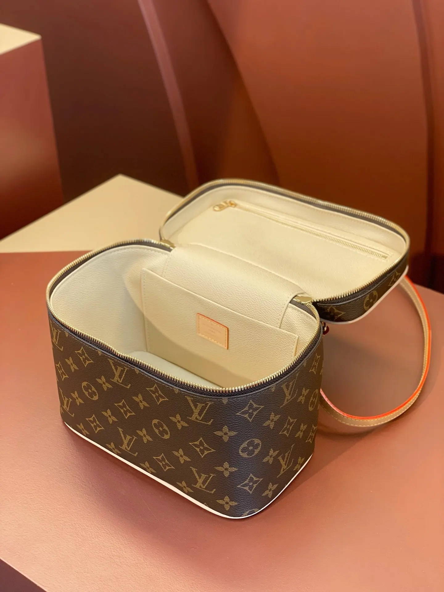 Cosmetic Pouch