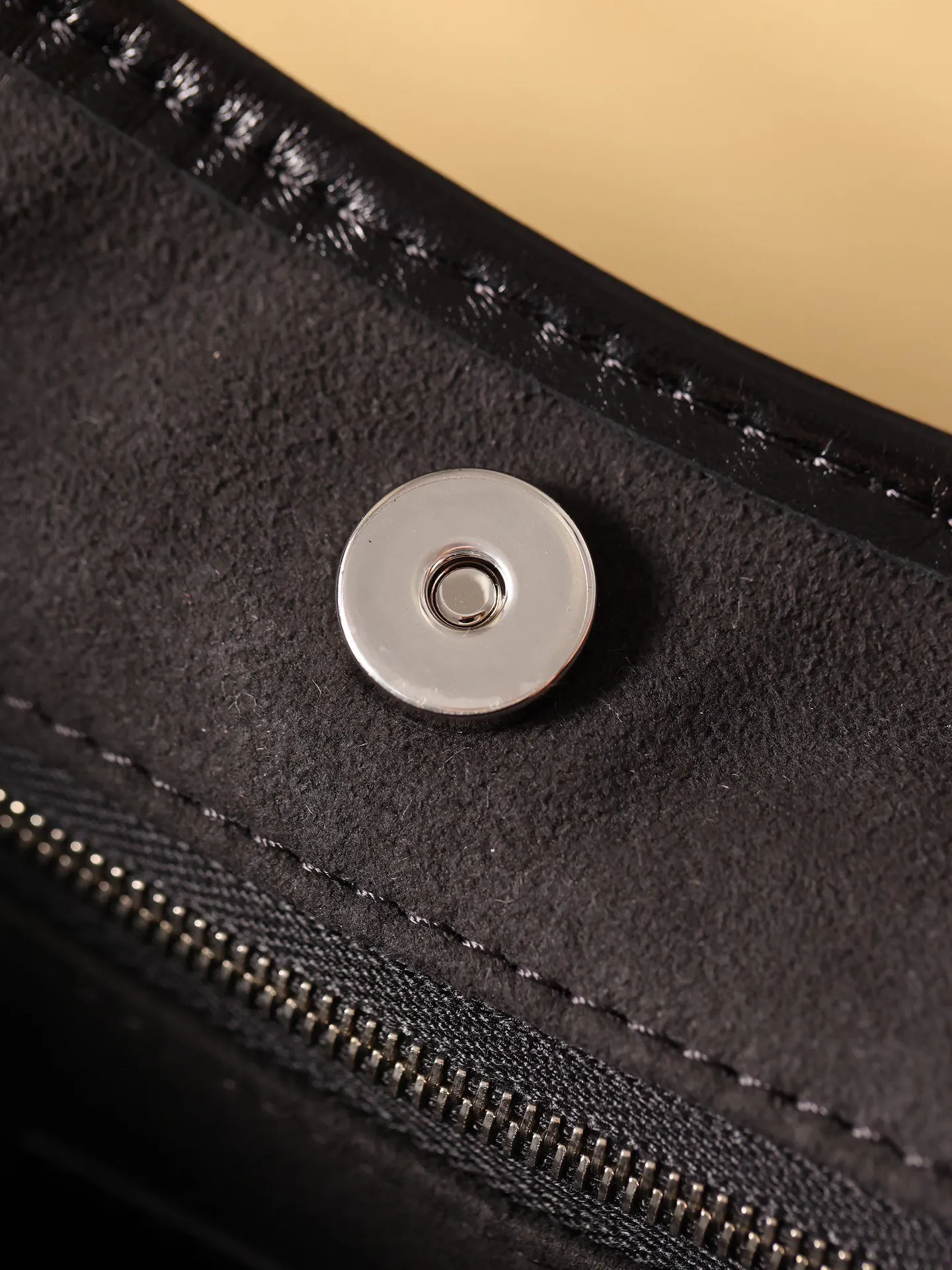 CarryAll 羊皮 水桶包 休闲水桶款