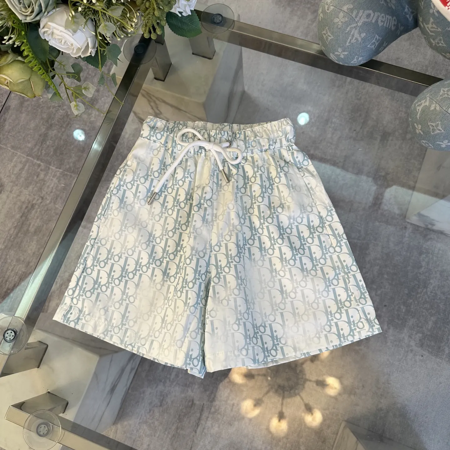 Dior short-sleeved T-shirt, exquisite wear