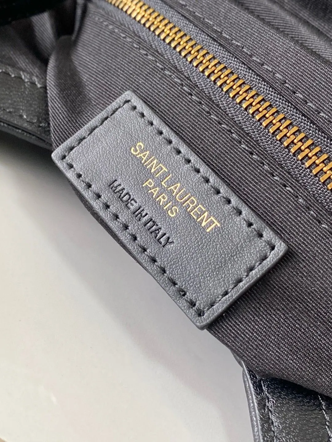 YSL 黑色 羊皮手提包 精选款