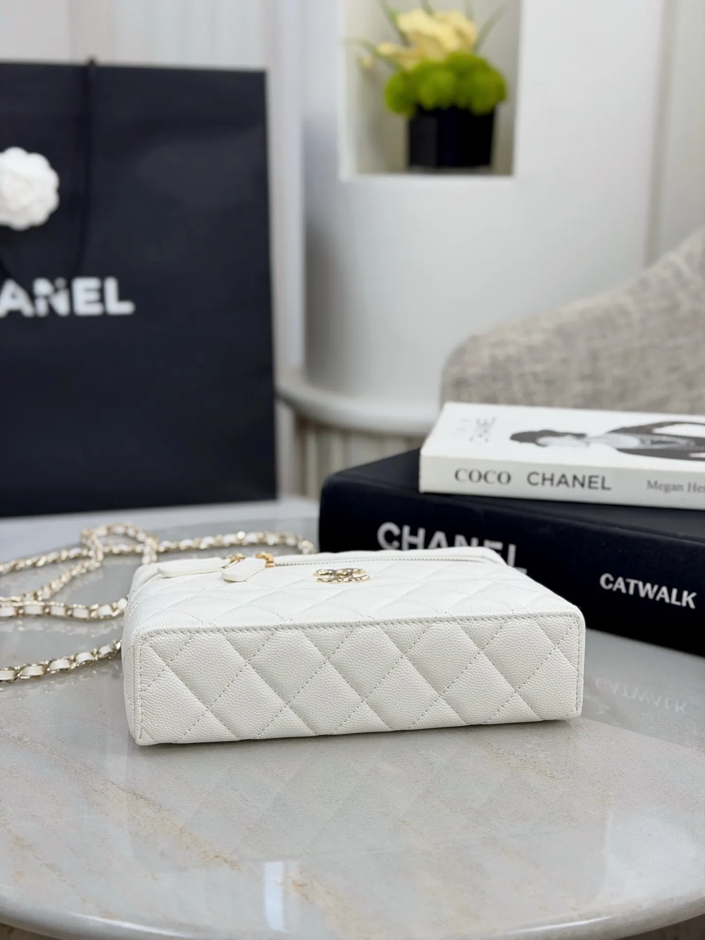 Chanel 19 白色 皮革 手提包