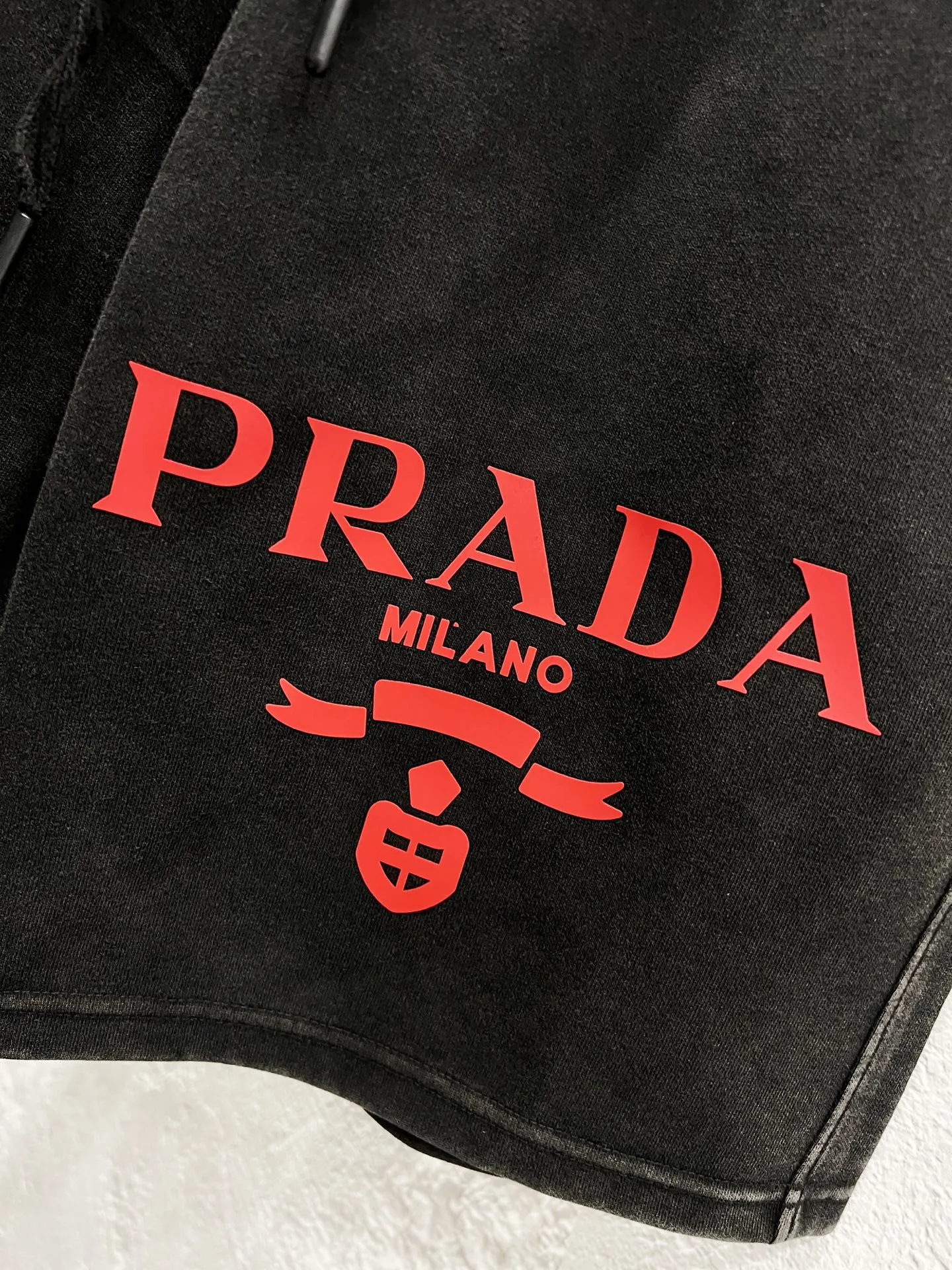 PRADA 短裤 休闲宽松款