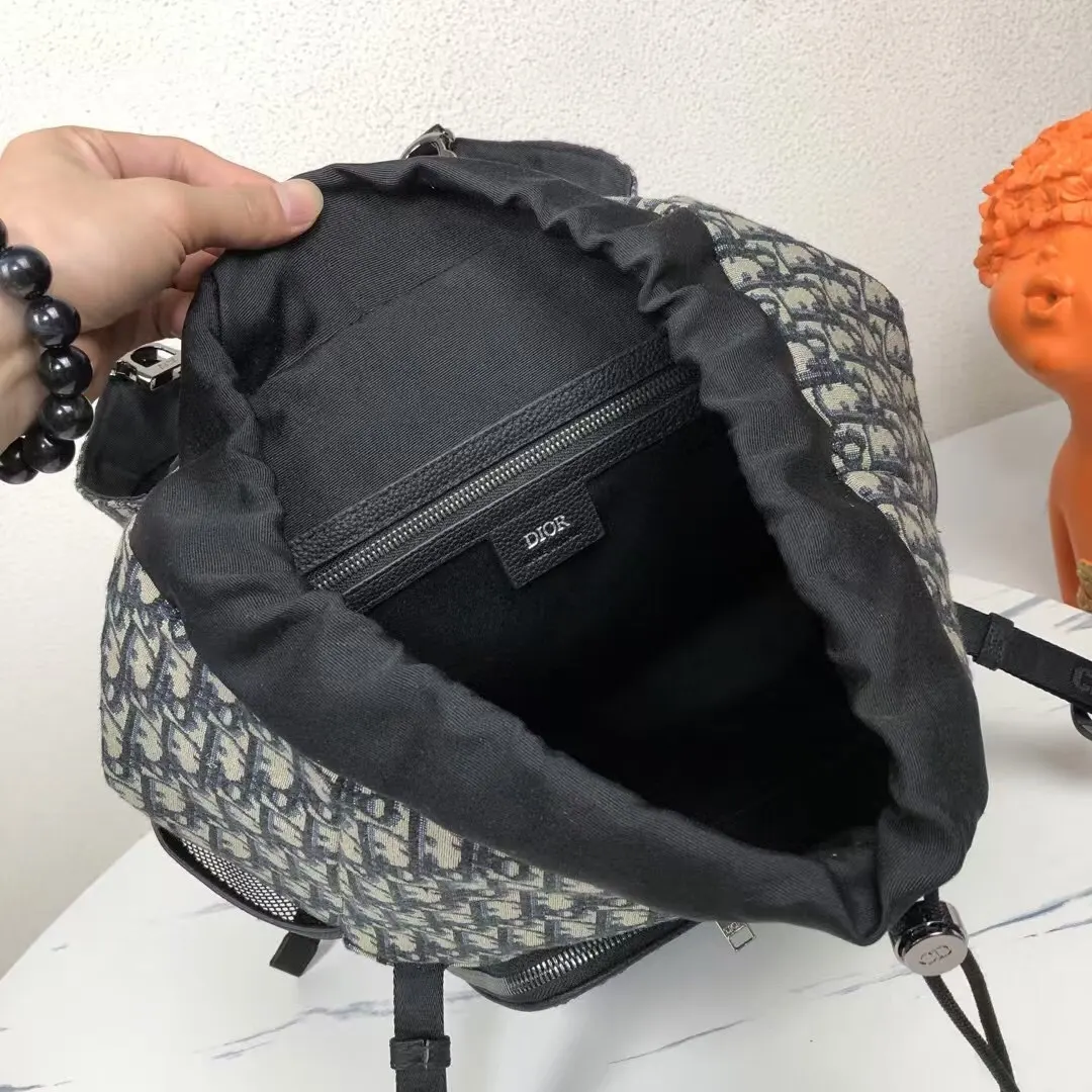 Dior 黑色 米色 市场 欢迎对比 折叠 米色和黑 雙肩包 实用雙肩款(數字9) Dior 黑色 米色 市场 欢迎对比 折叠 米色和黑 雙肩包 实用雙肩款(數字9)
