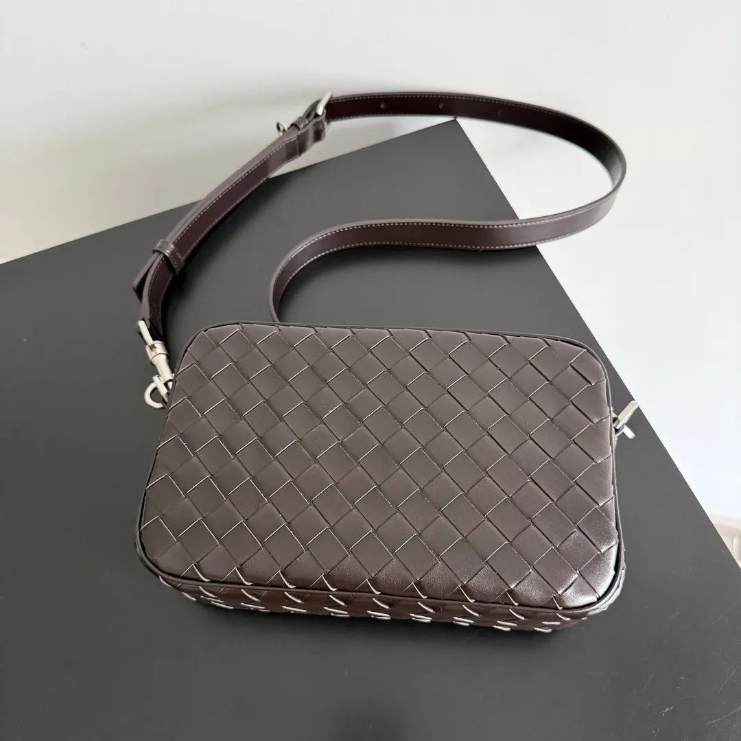 Bottega Veneta 皮革 行李箱 旅行拉杆款 輕便出行款
