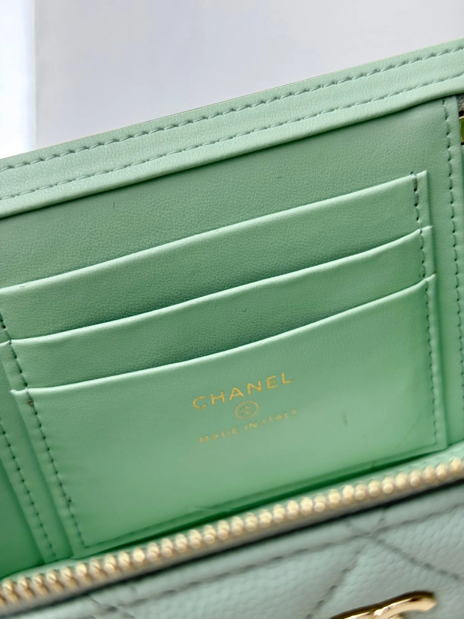 CHANEL 金色 牛皮 鏈條包 精致鏈條款(數字9) CHANEL 金色 牛皮 鏈條包 精致鏈條款(數字9)