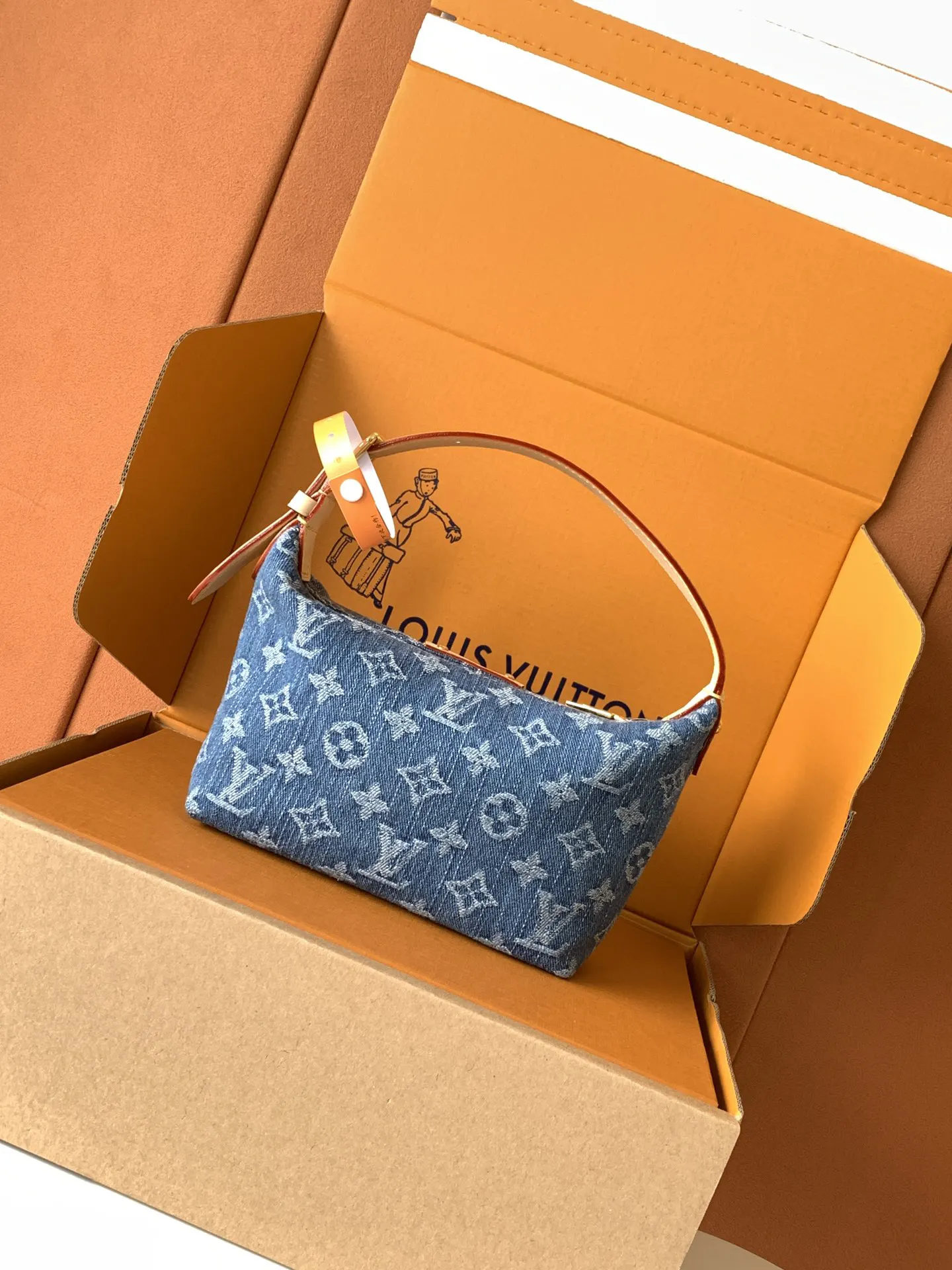 牛仔 牛仔布 HILLS POCHETTE 手拿包 精致手拿款