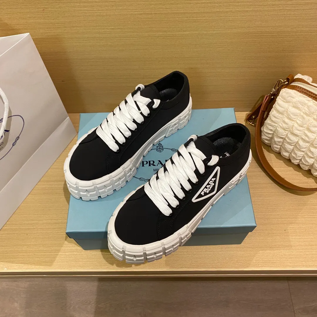 Prada 帆布 三角标 运动鞋