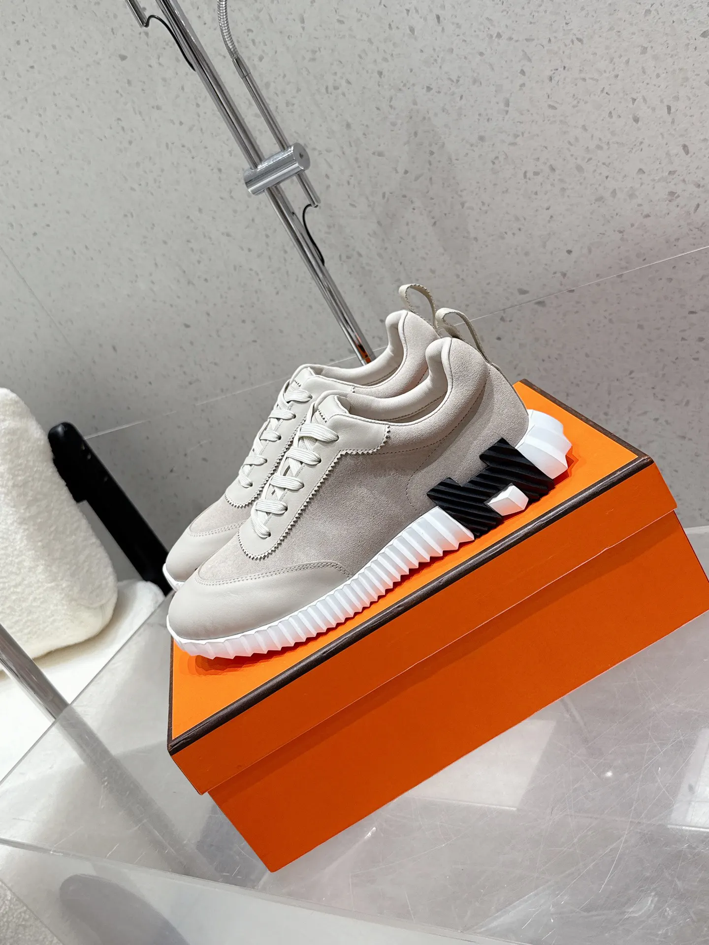 Hermès 运动鞋 舒適