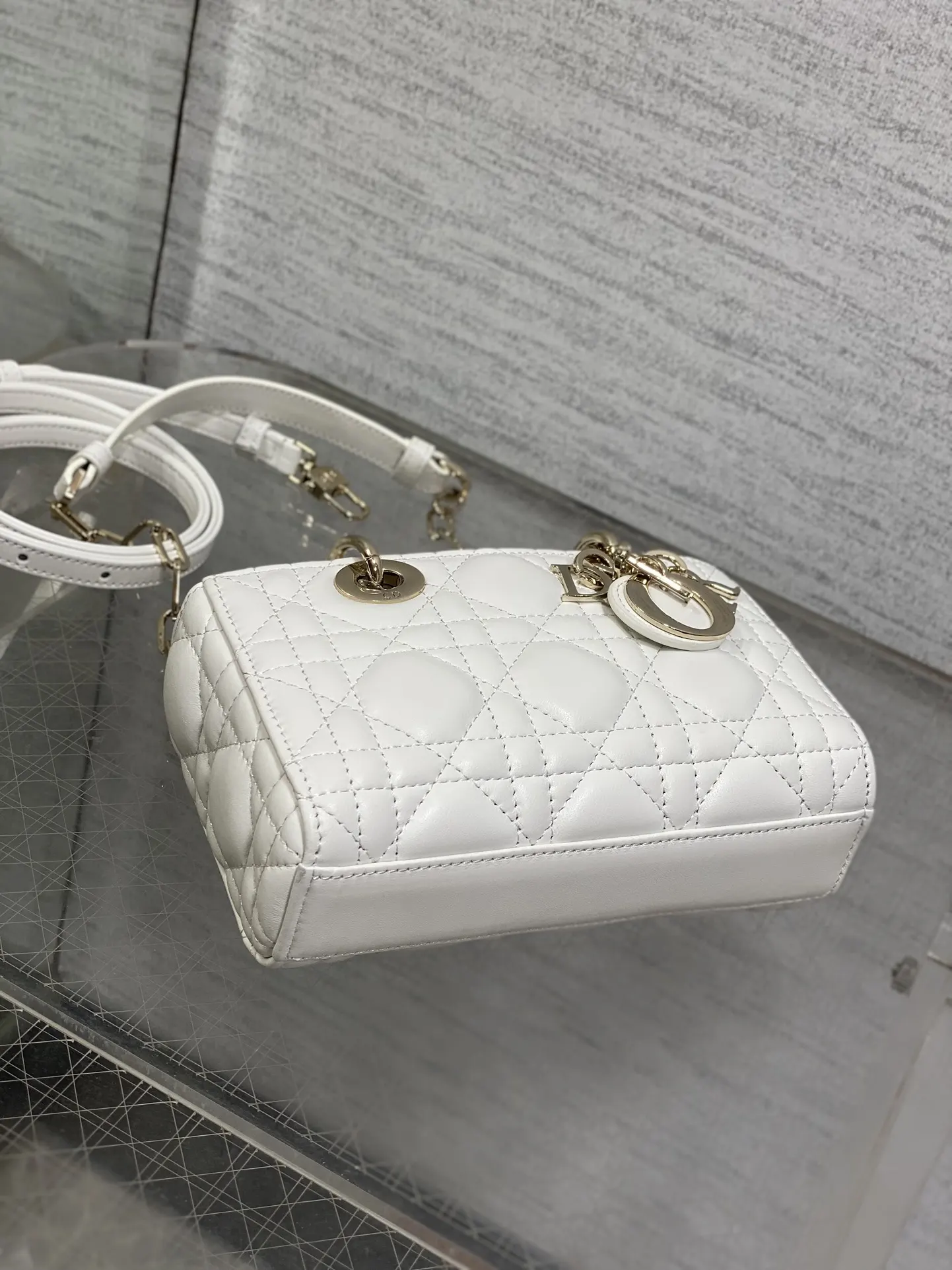 Dior 羊皮 进口 羊皮横款迷你戴妃包 Joy bag羊皮 鏈條包 精致鏈條款