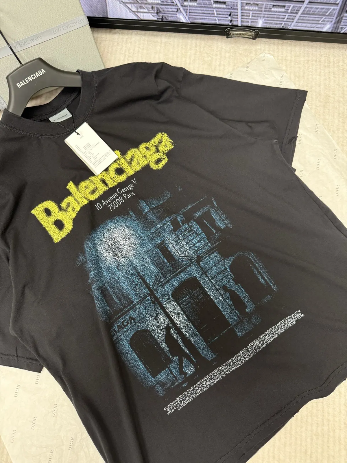 Balenciaga 灰色 印花 做旧 短袖T恤