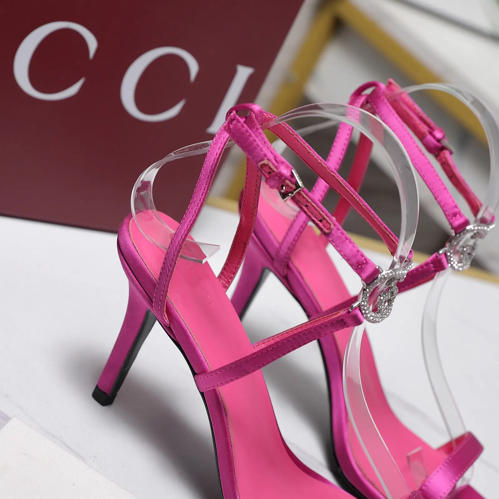Gucci 高跟鞋