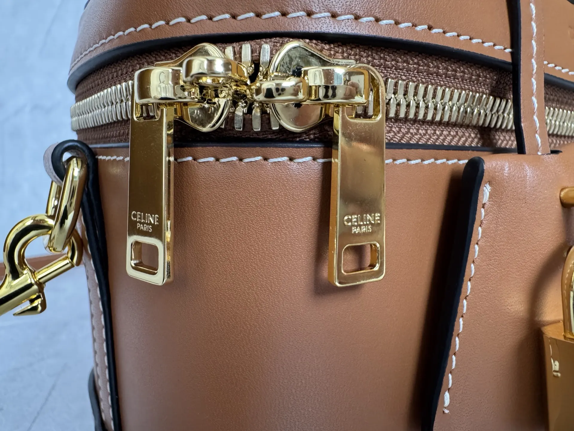 Crossbody Bag Lightweight Leather