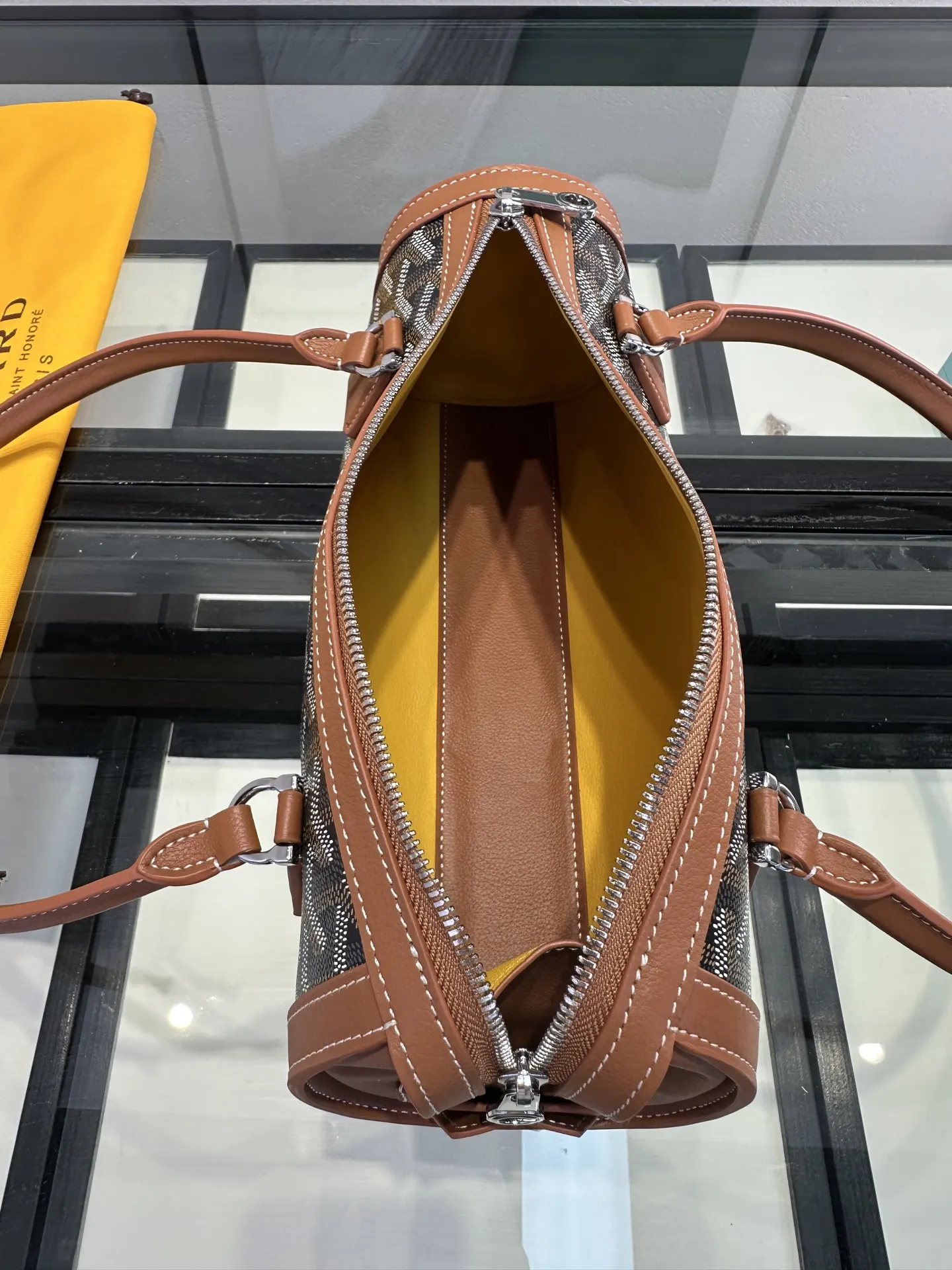 Goyard 棕色 手提随性 腋下时髦 轻松适 通勤约会各种场合 腋下包 复古腋下背款