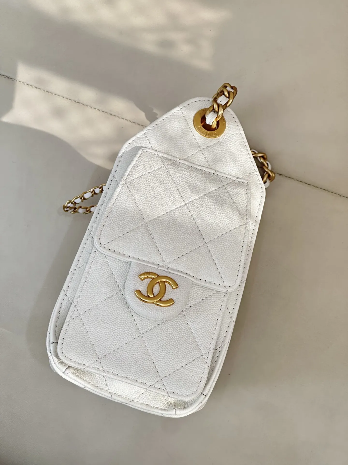 White Hobo Shoulder Bag Vintage