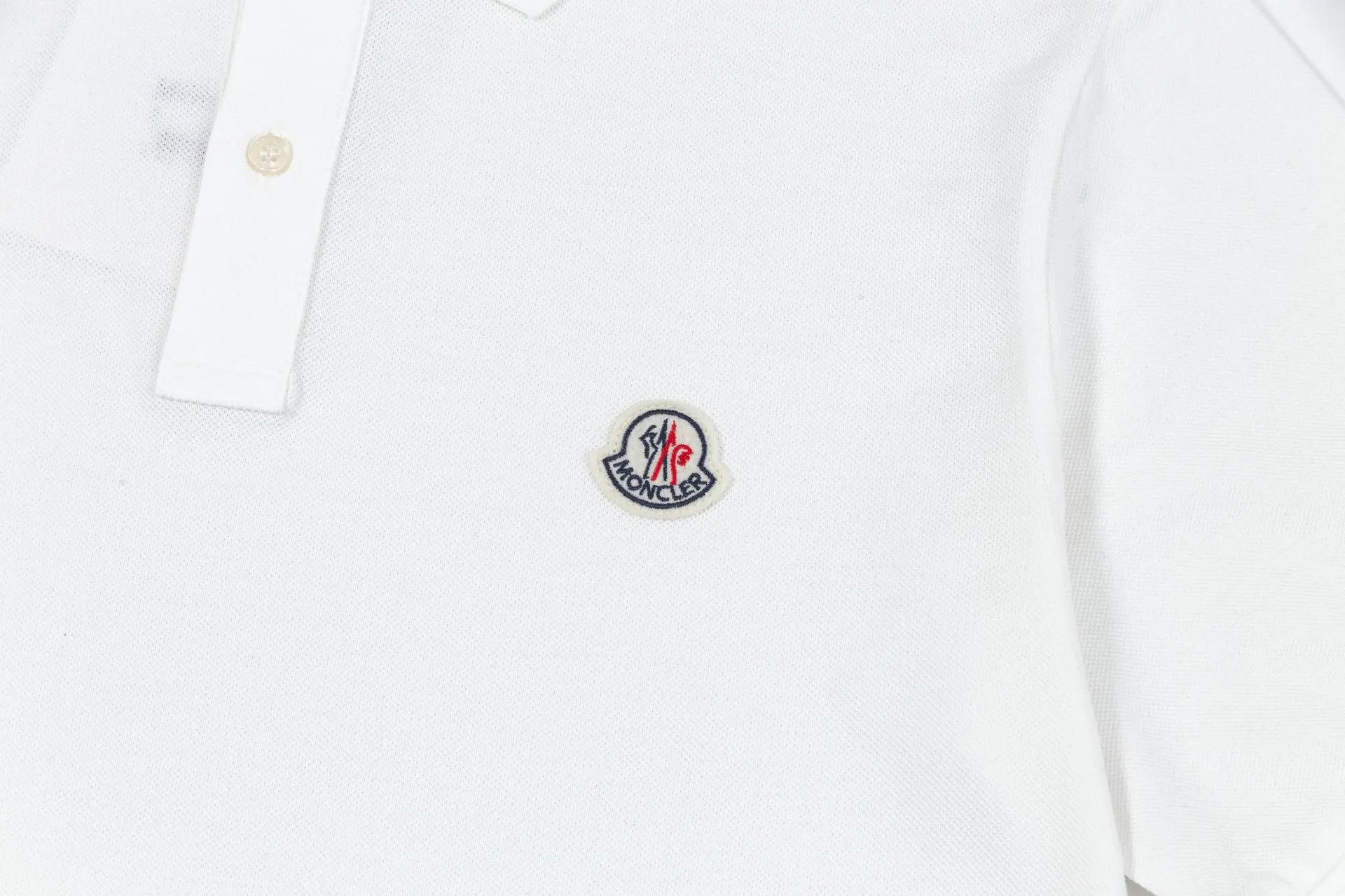 Moncler 刺绣 纯棉 短袖T恤 日常百搭款