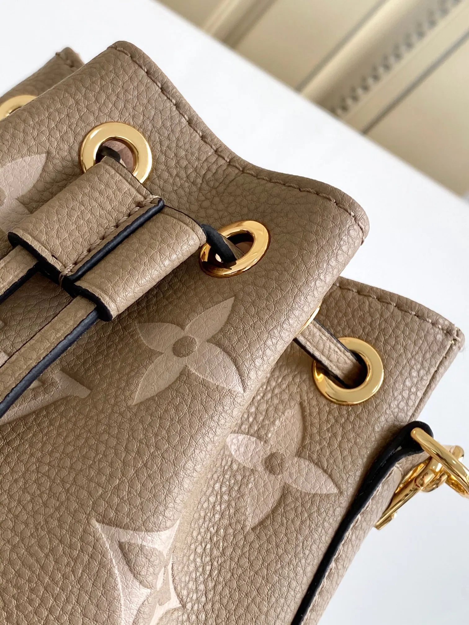 Louis Vuitton Bucket Bag Casual