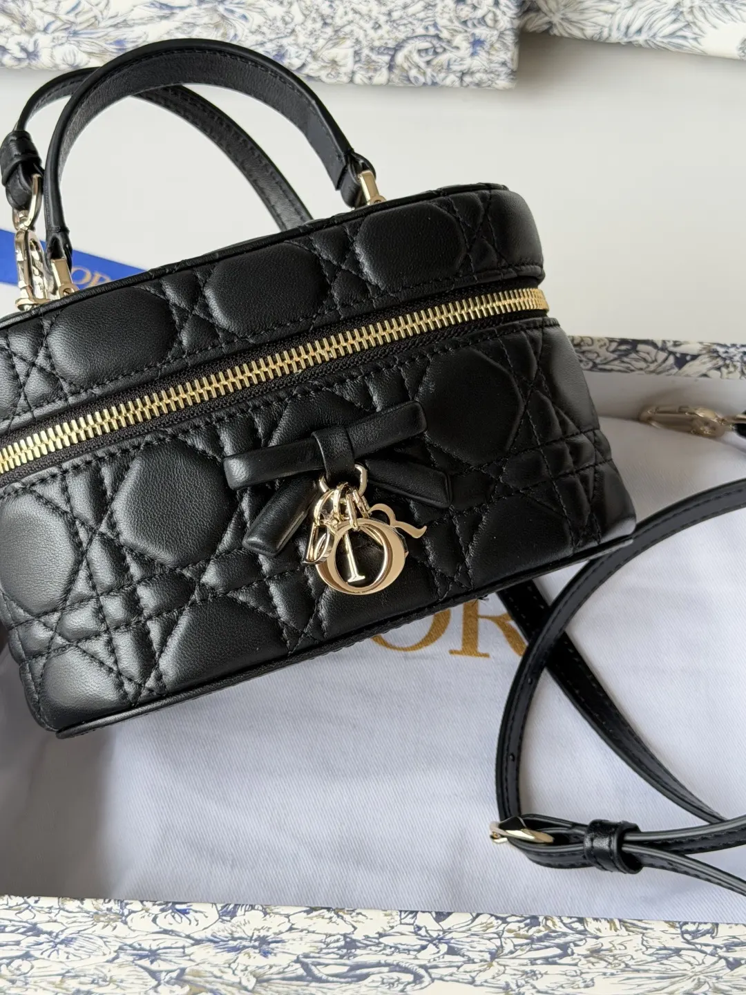 Dior 羊皮包包 手提斜挎 手提包(數字7) Dior 羊皮包包 手提斜挎 手提包(數字7)