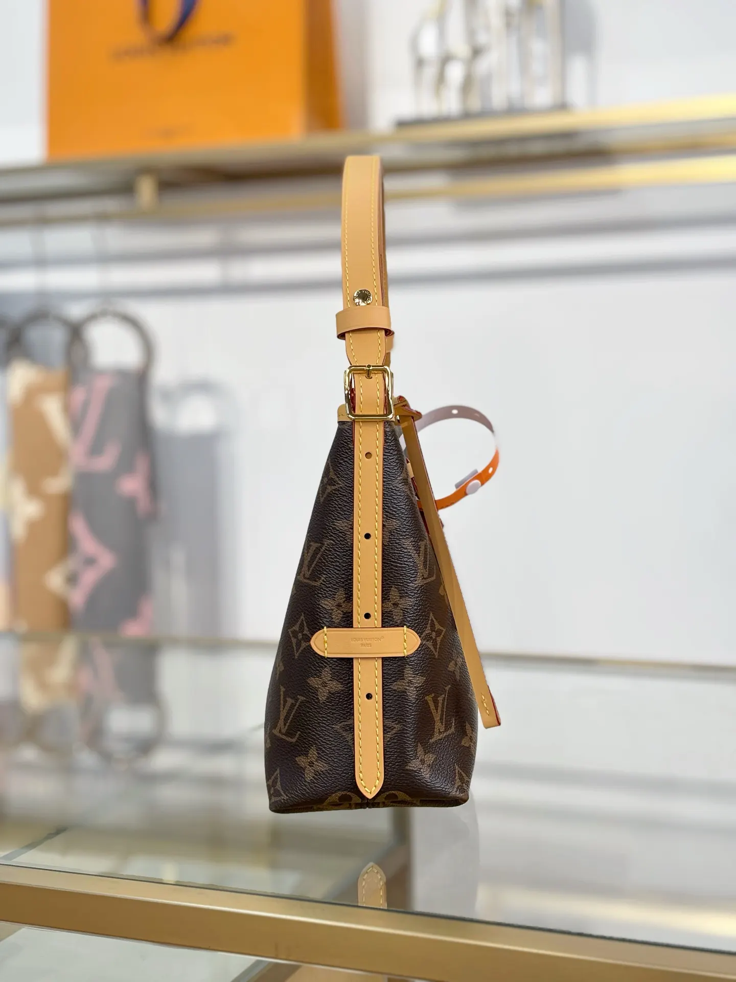 CarryAll 老花 EAST 腋下包 復古腋下背款