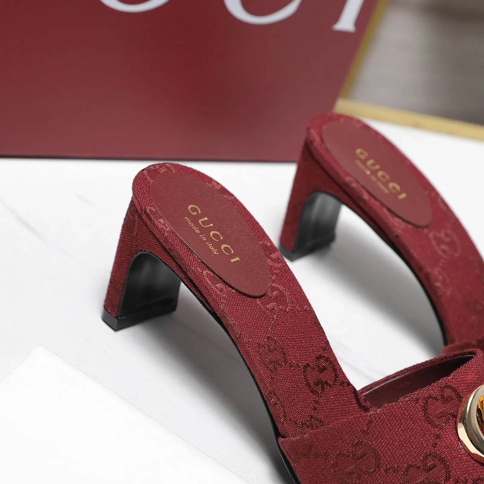 Gucci 拖鞋 轻便舒适