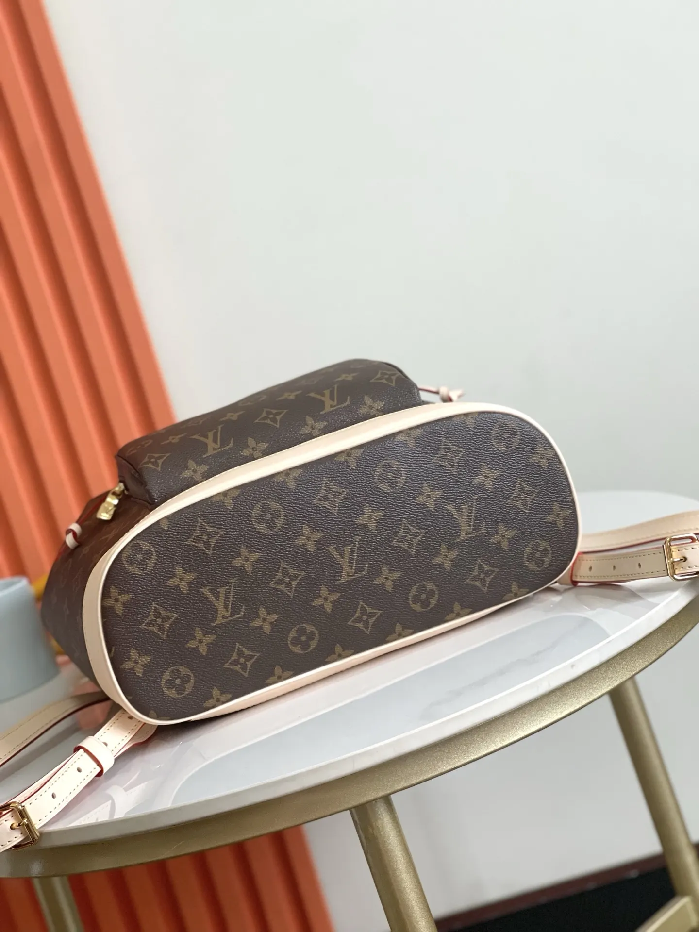 LV 牛皮 厘米 长度 高 宽 雙肩包 实用雙肩款