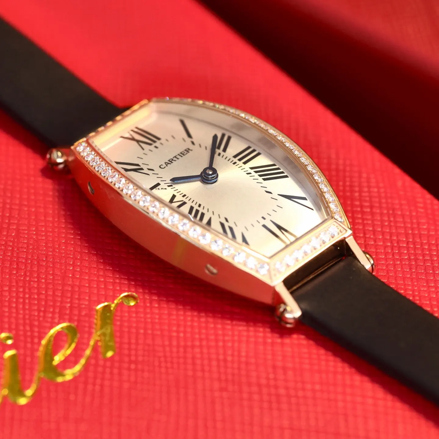 Cartier 黑色 銀色 手錶 經典腕表款