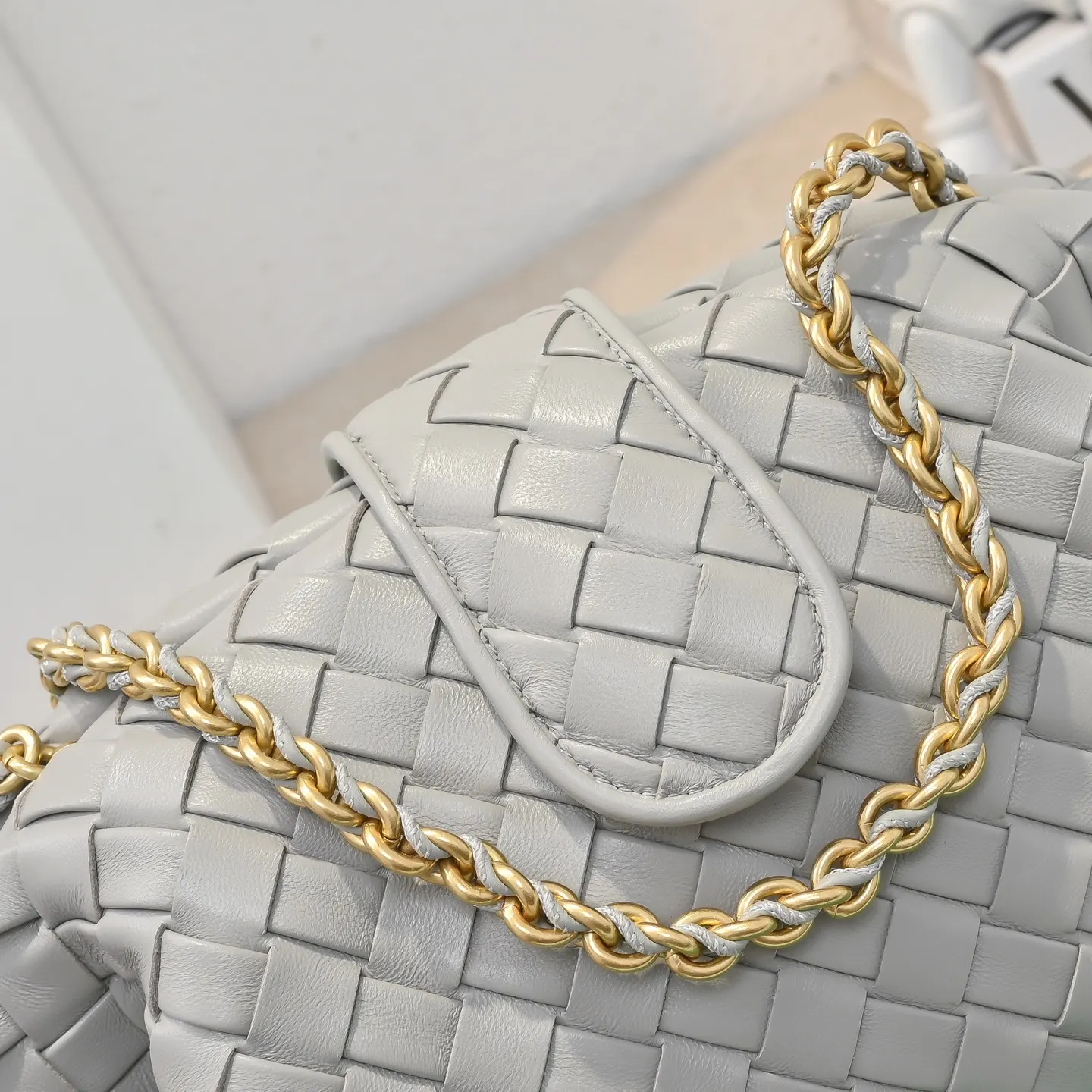 Bottega Veneta 羊皮 链条包 精致链条款