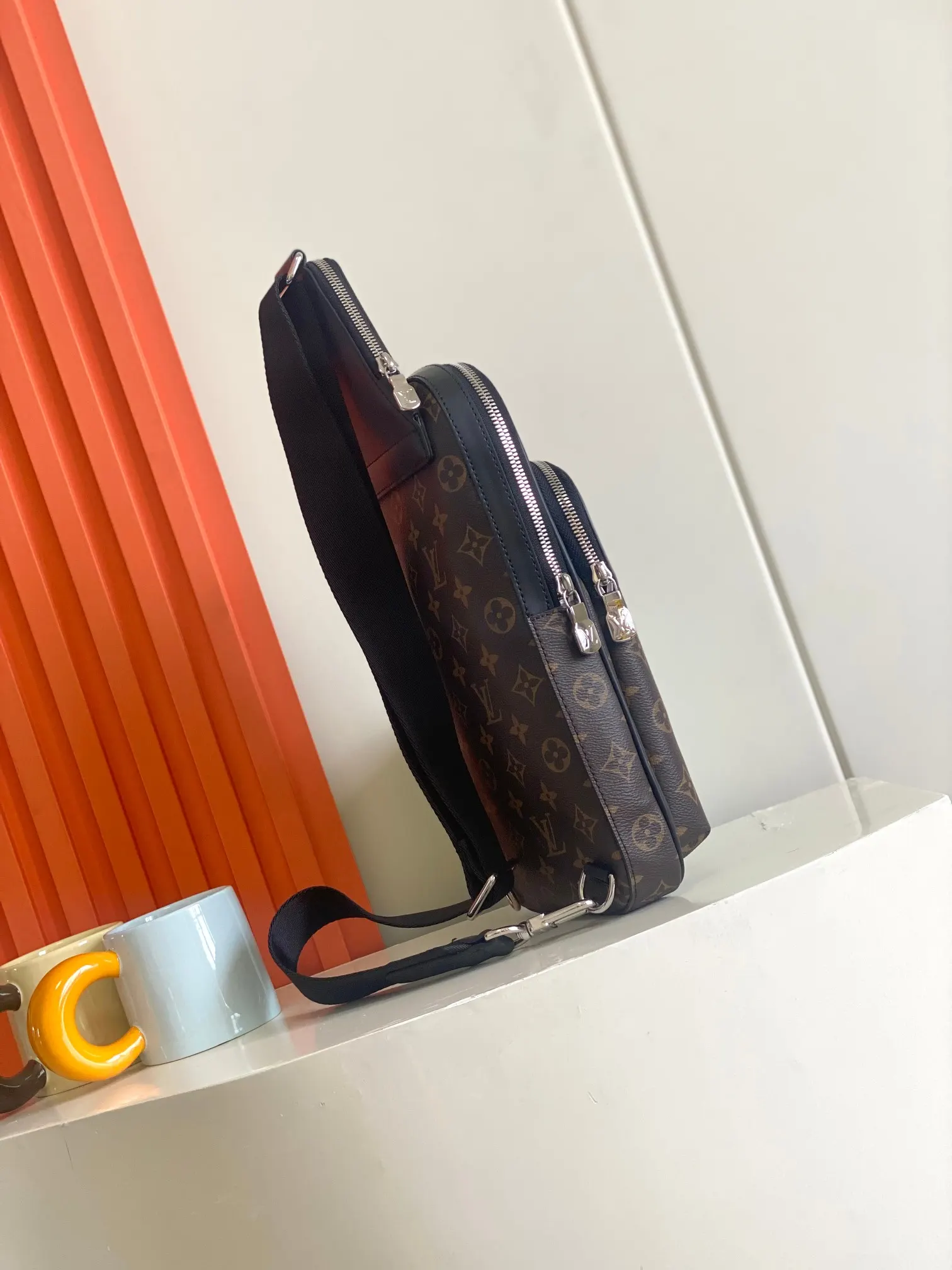 Louis Vuitton Monogram Shoulder Bag Canvas