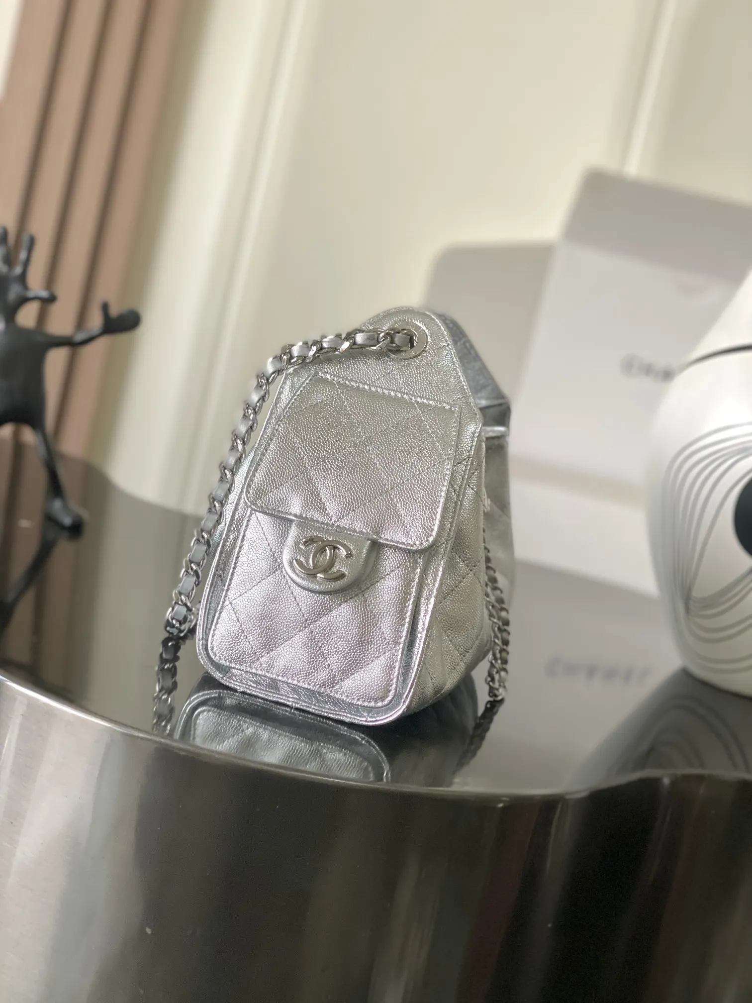 Chanel 銀色 皮革 腋下包