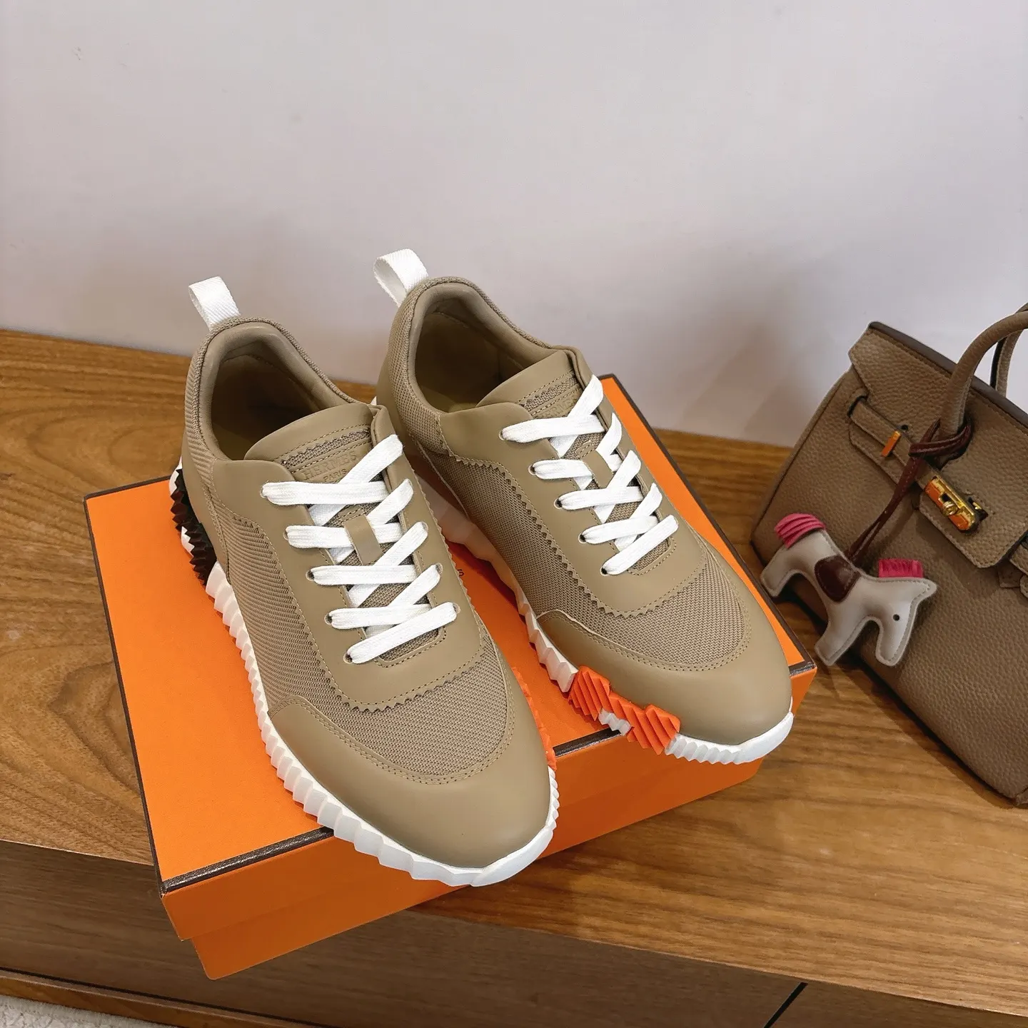 Hermès SS 运动鞋