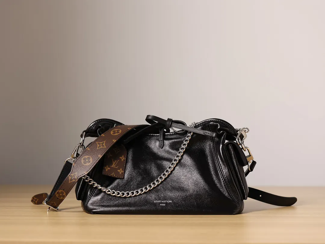 CarryAll 牛皮 鏈條包 精致鏈條款
