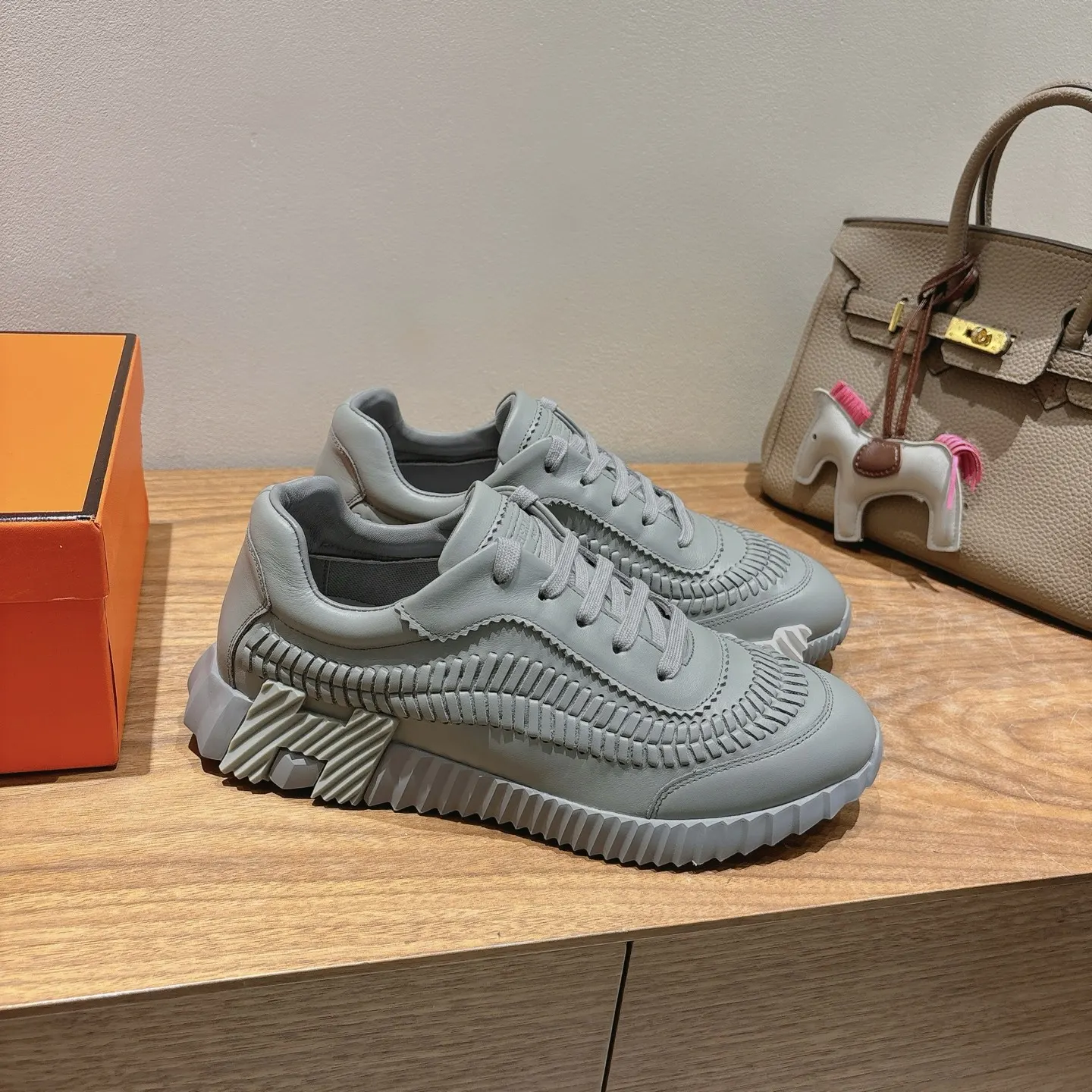 Hermès SS 运动鞋(數字3) Hermès SS 运动鞋(數字3)