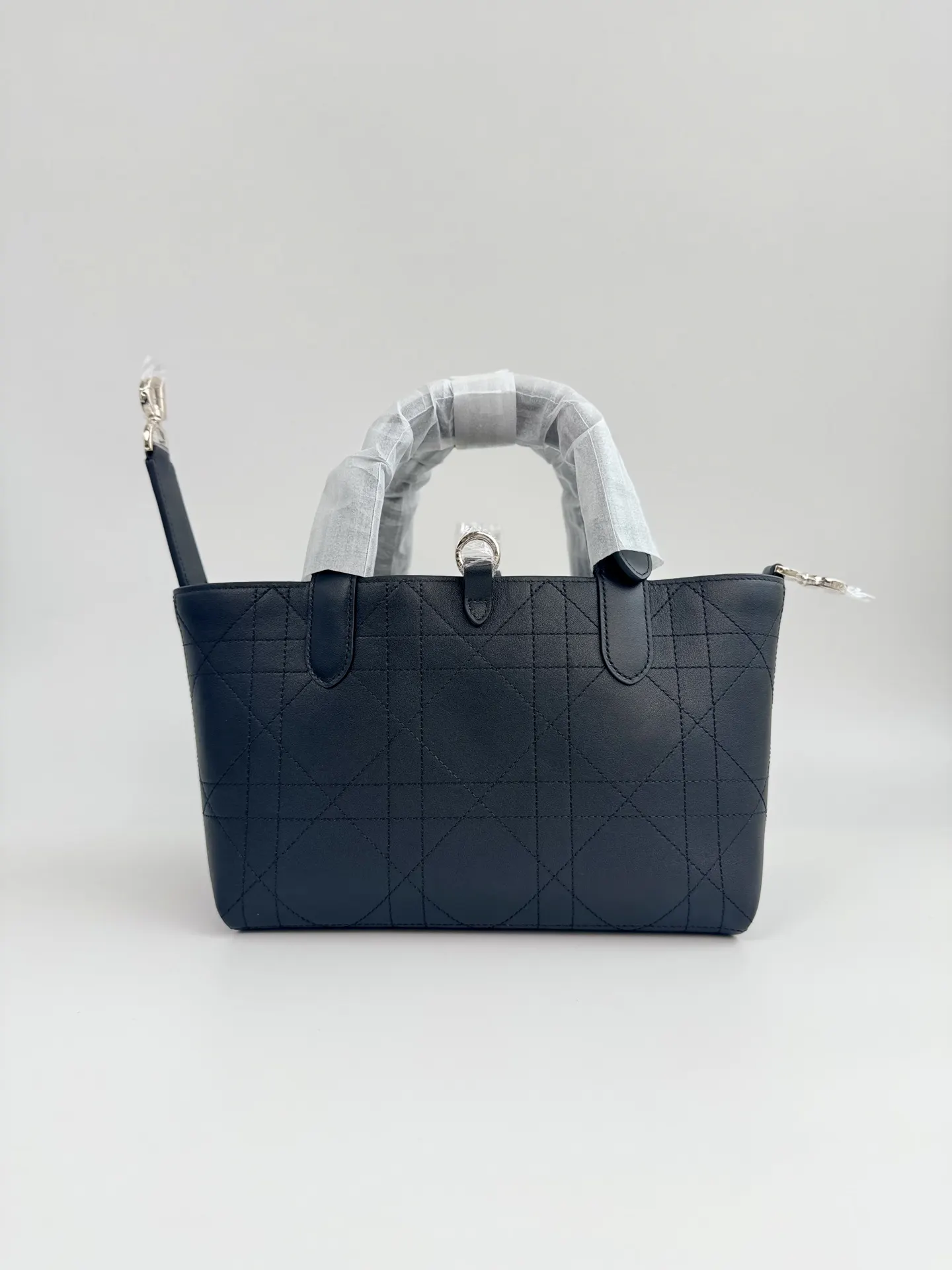 Dior Toujours 黑色小牛皮手袋 手提斜挎(數字3) Dior Toujours 黑色小牛皮手袋 手提斜挎(數字3)