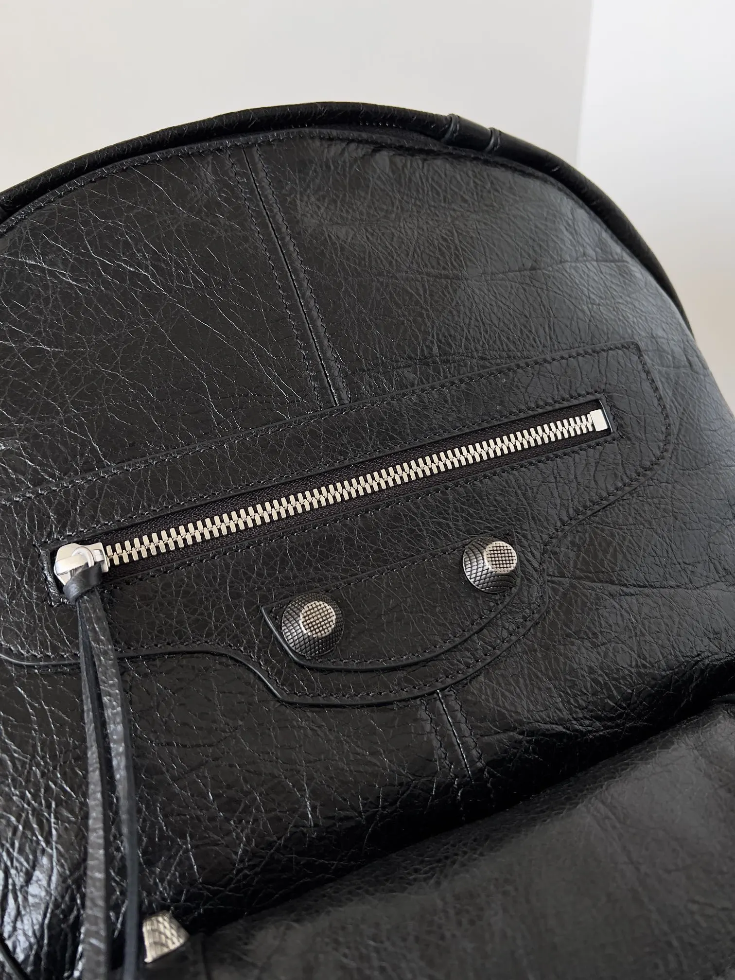 Balenciaga 羊皮 双肩包 实用双肩款