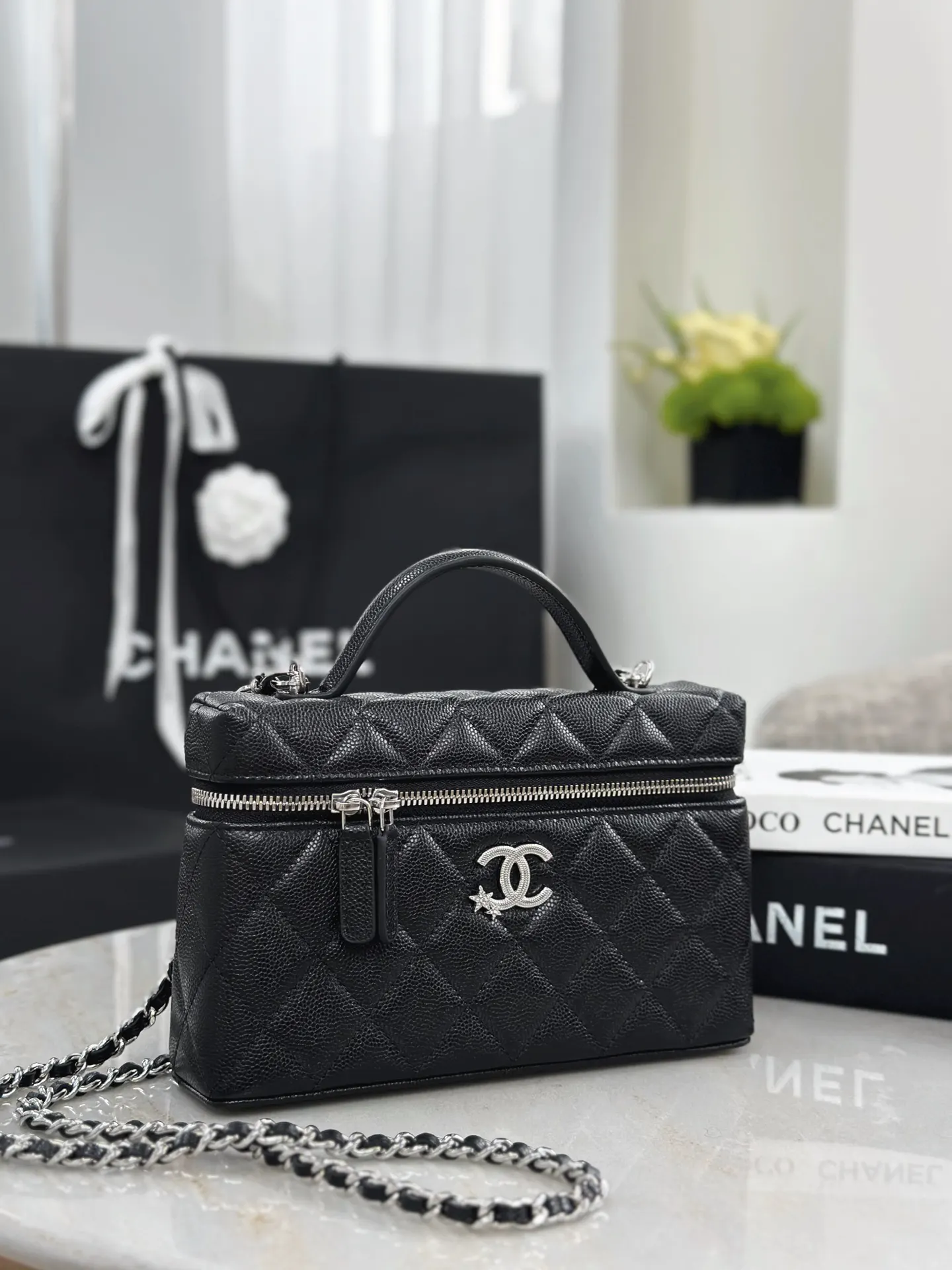 CHANEL 19 Bag 黑色荔枝纹牛皮链条包 复古款
