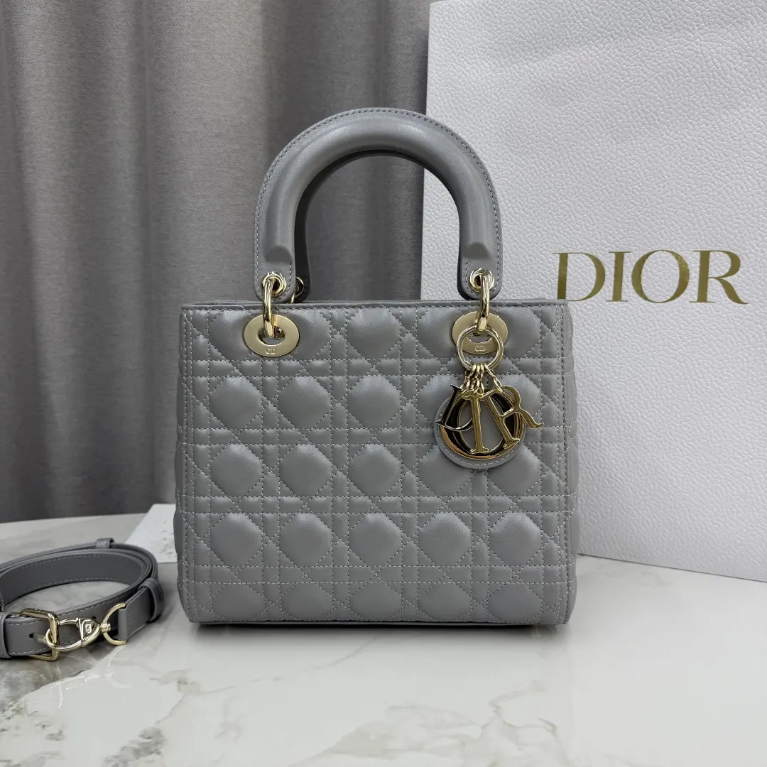 Dior Lady Dior 白色羊皮卡夹 标签细节款 复古款