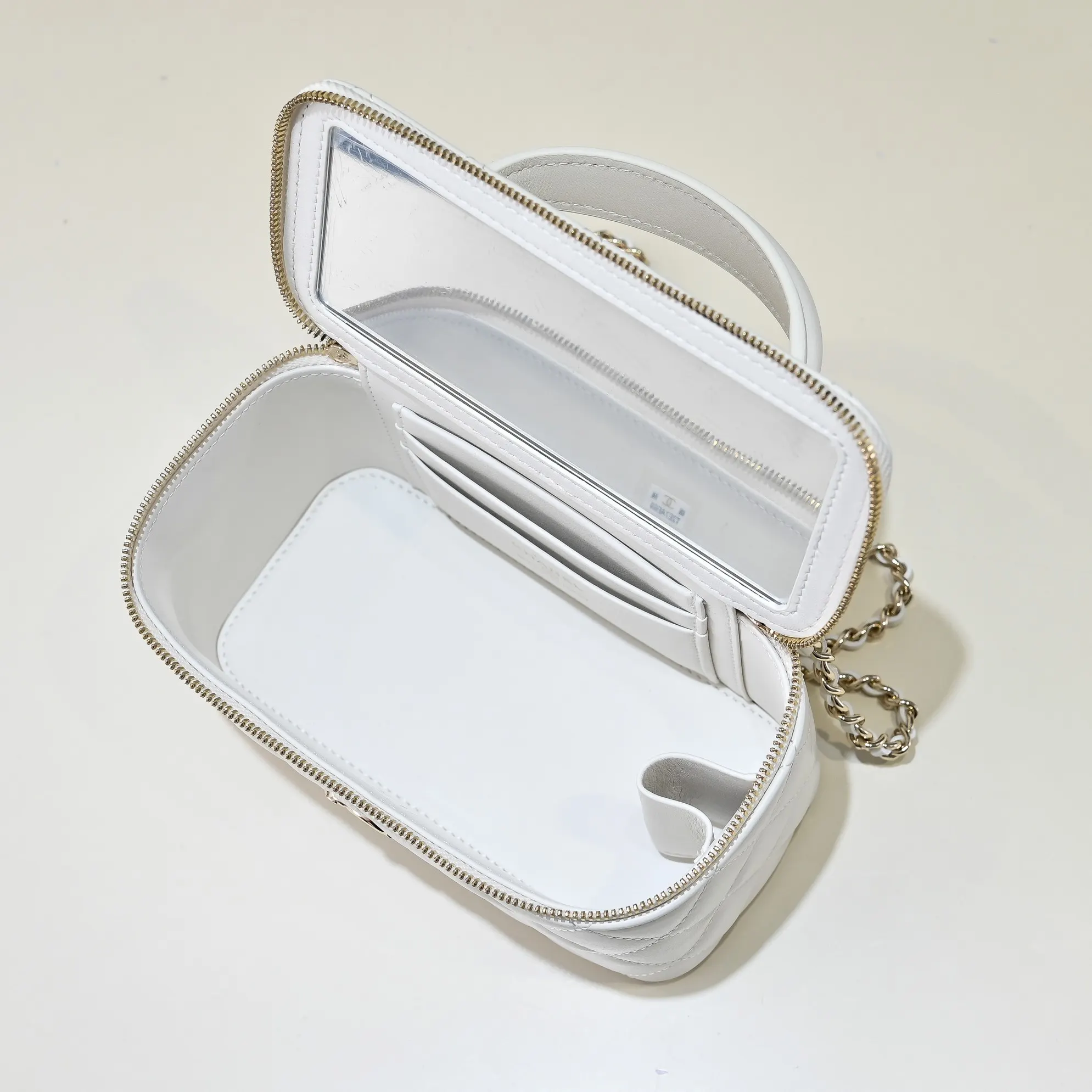 Cosmetic Pouch Image 8 Cosmetic Pouch Image 8