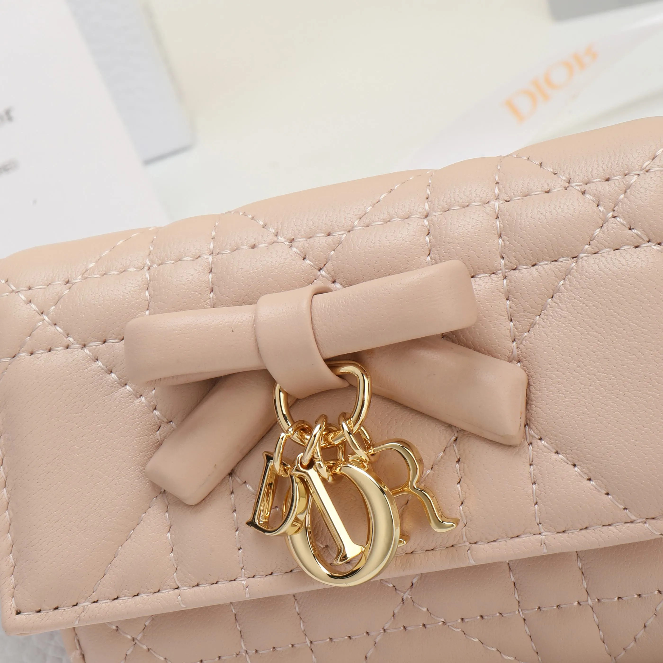 Dior Lady Dior 粉色 皮革 钱包