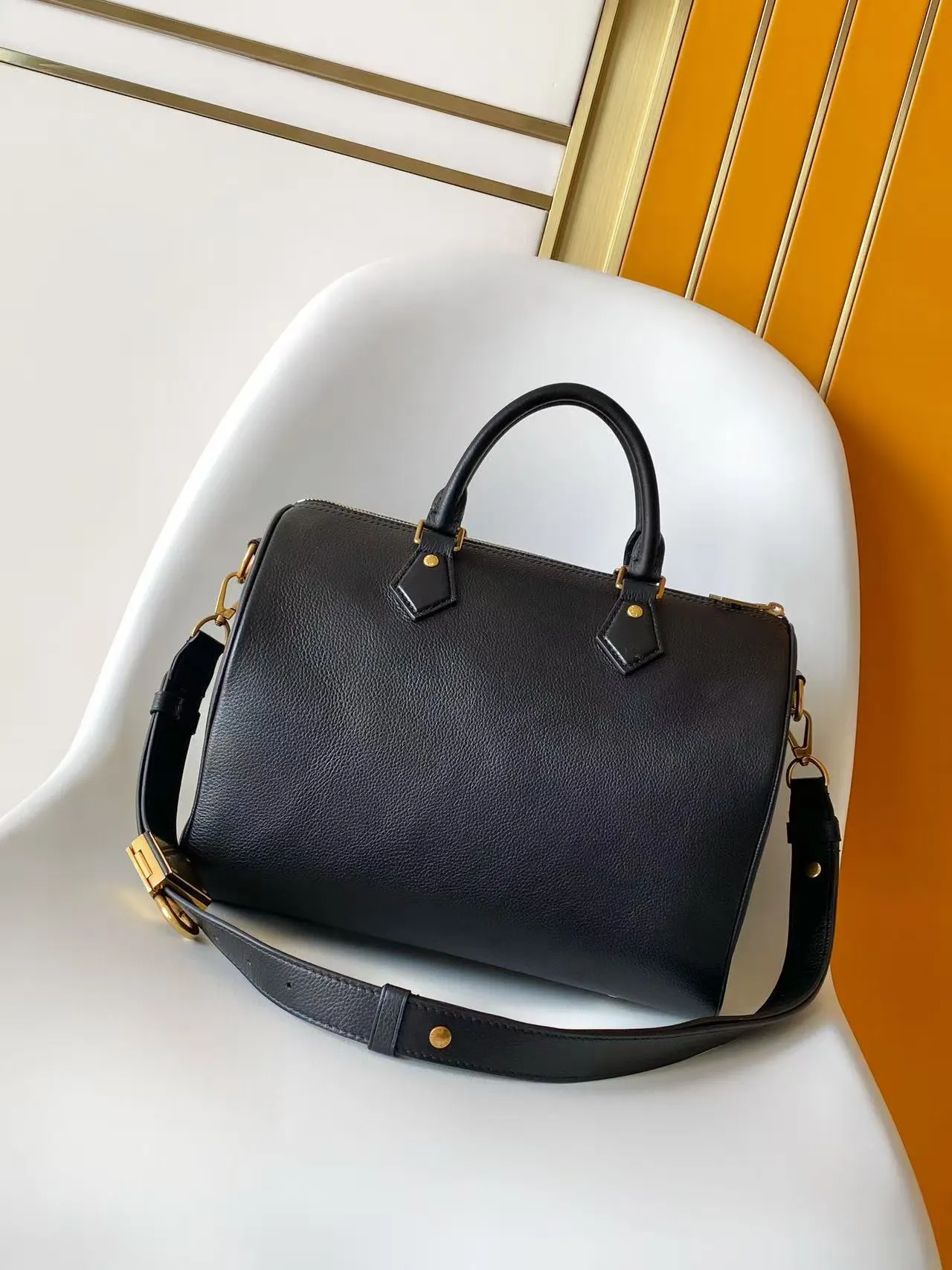 LV Speedy 黑色 棕色 牛皮 旅行包 大容量旅行款