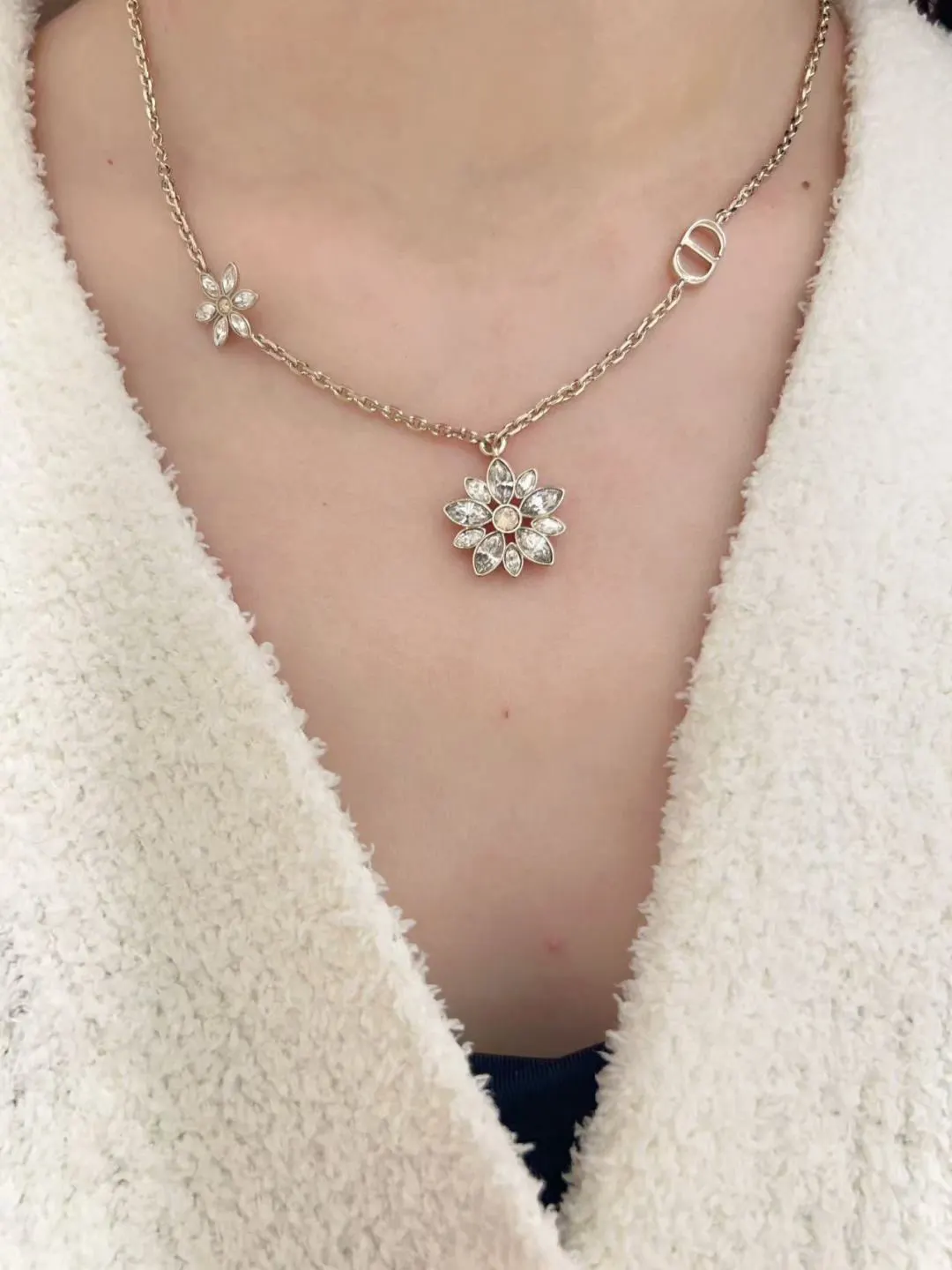 Dior 项链 精致锁骨链