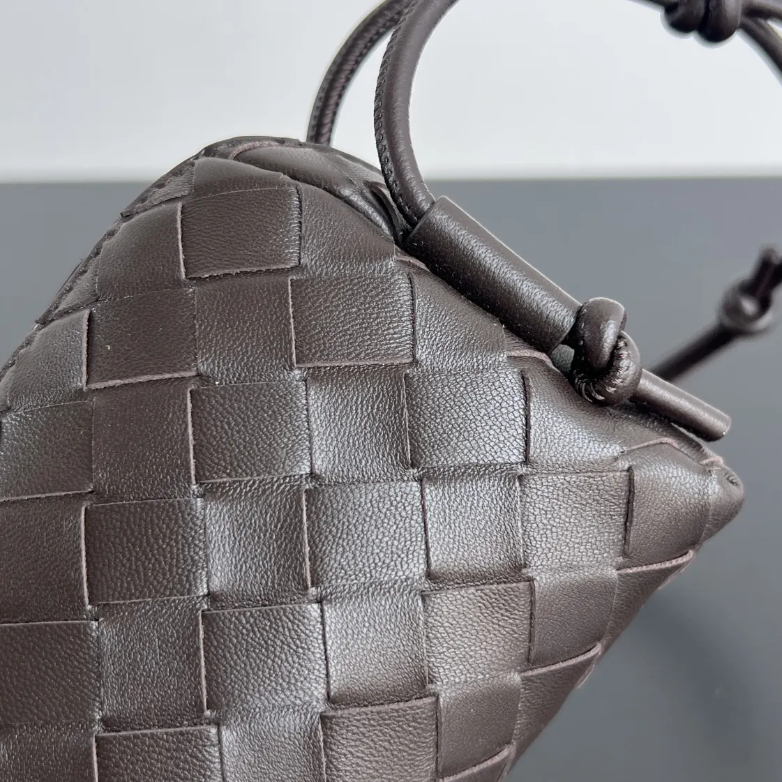 Bottega Veneta 腋下包 復古腋下背款