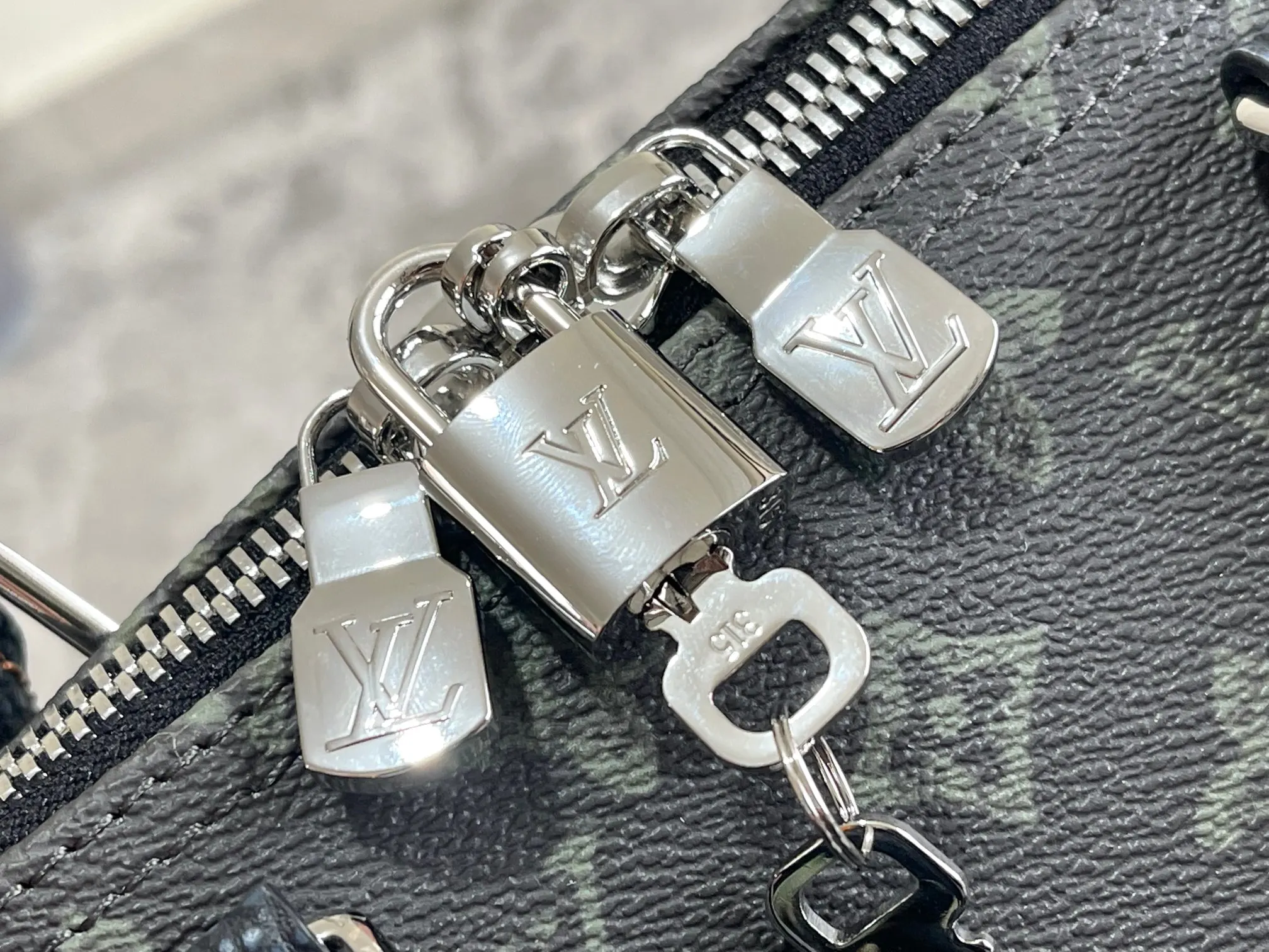 Fashion Item Travel