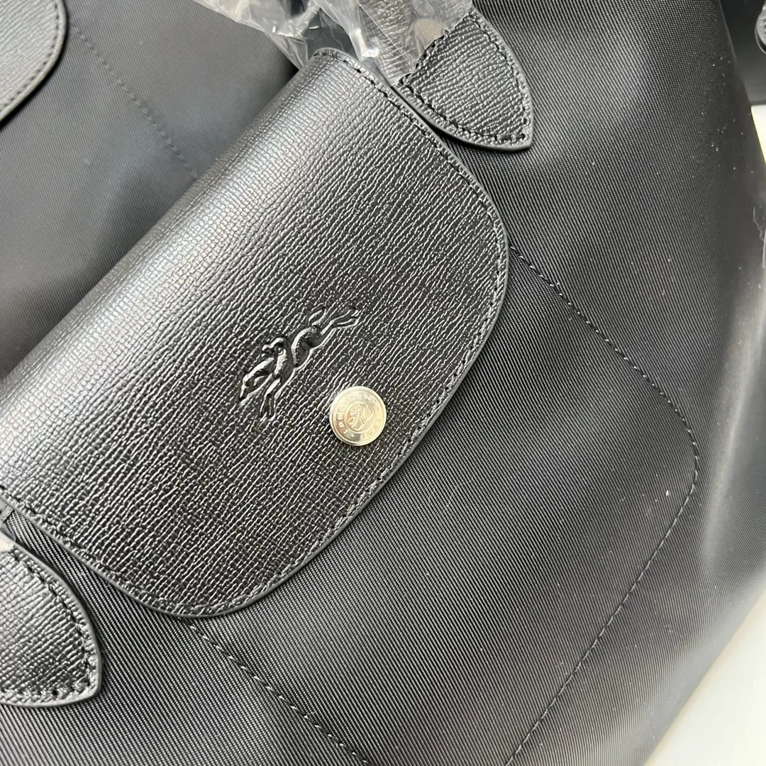 黑色 旅行包 大容量旅行款