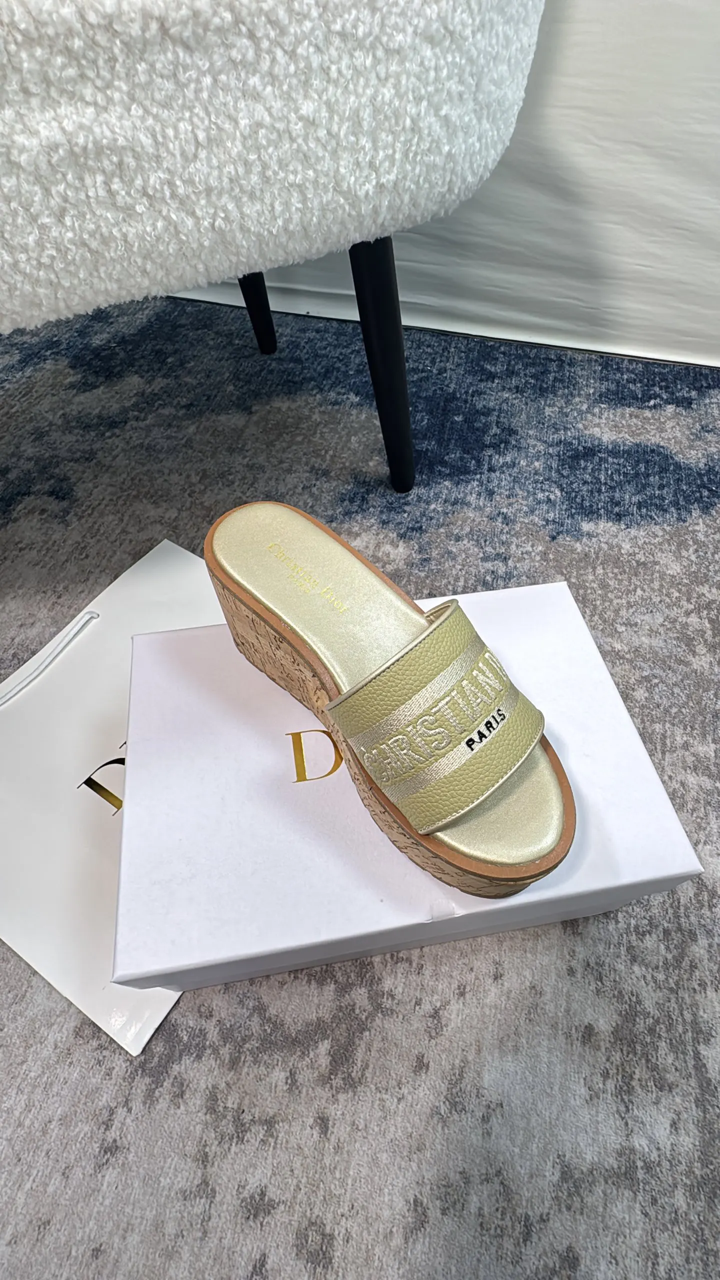 Dior 拖鞋 舒適(數字4) Dior 拖鞋 舒適(數字4)