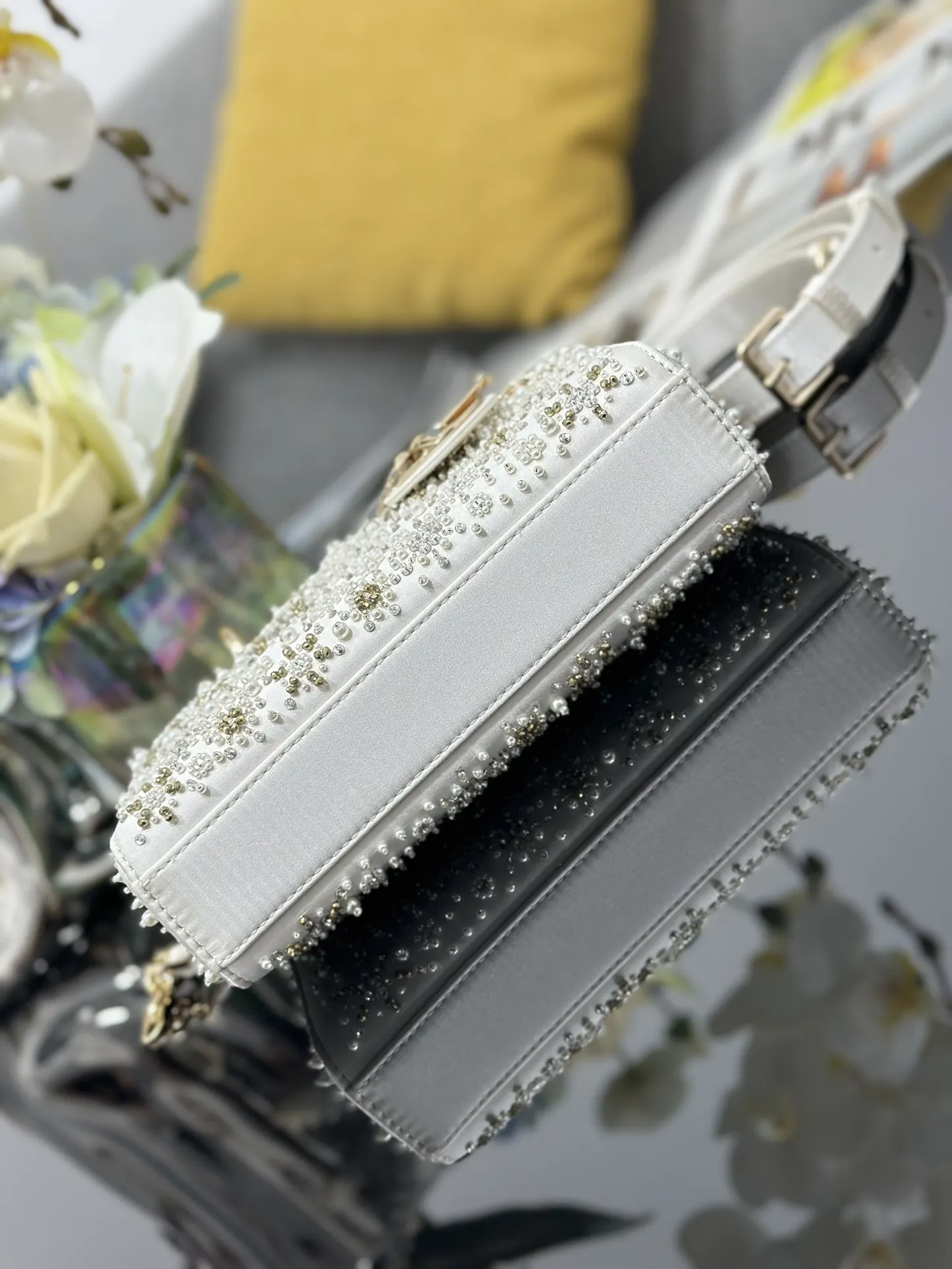 Dior 白色 金色 皮革 链条包 精致链条款