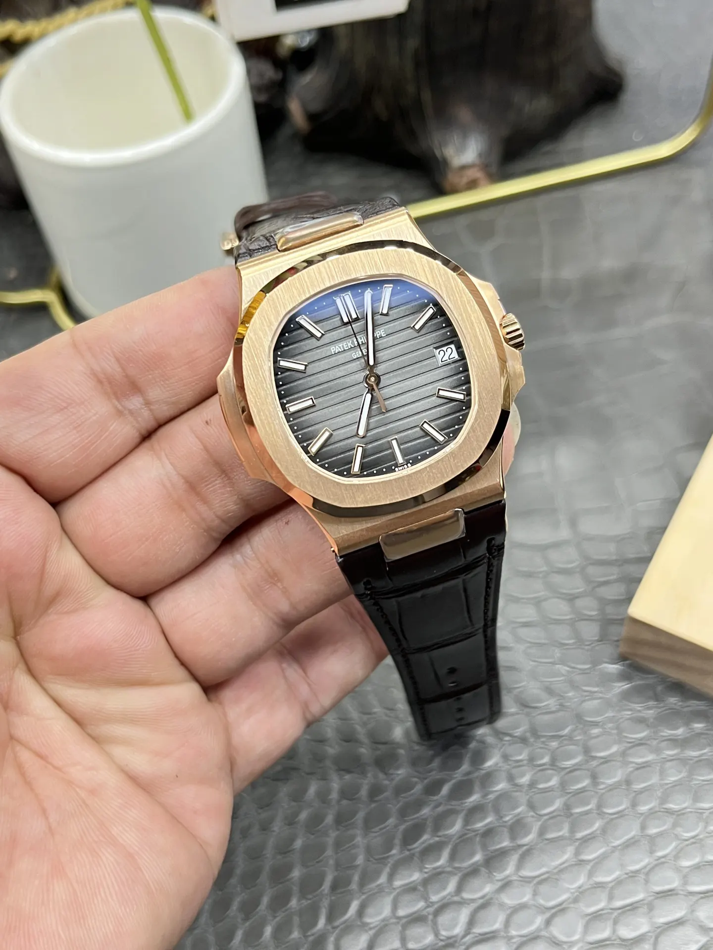 Patek Philippe 玫瑰金 鳄鱼皮 手表 经典腕表款