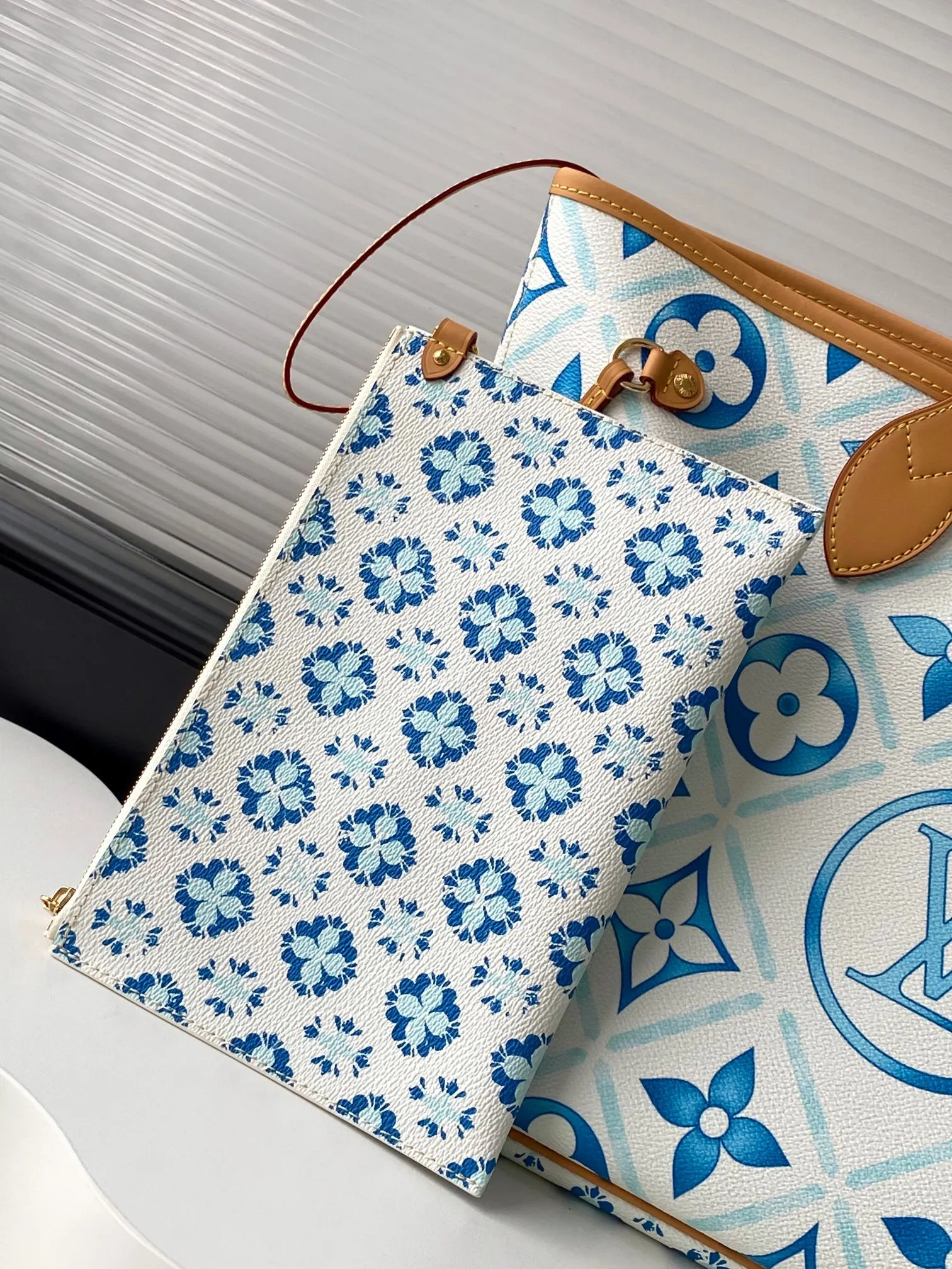 LV Neverfull 蓝色 红色 帆布 托特包 大容量托特款