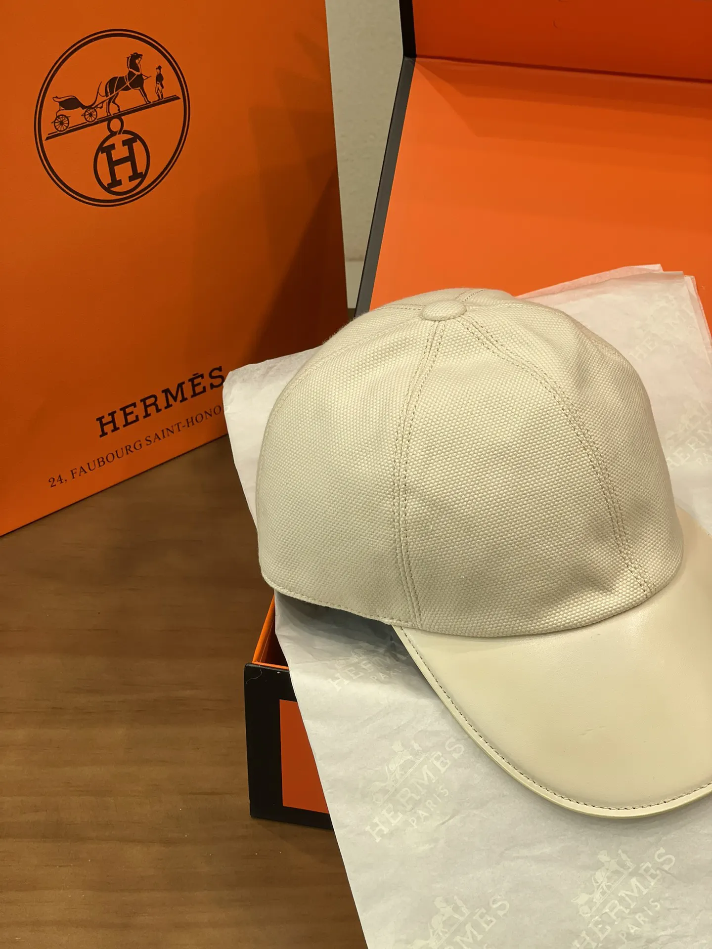 Hermès 皮革 帽子
