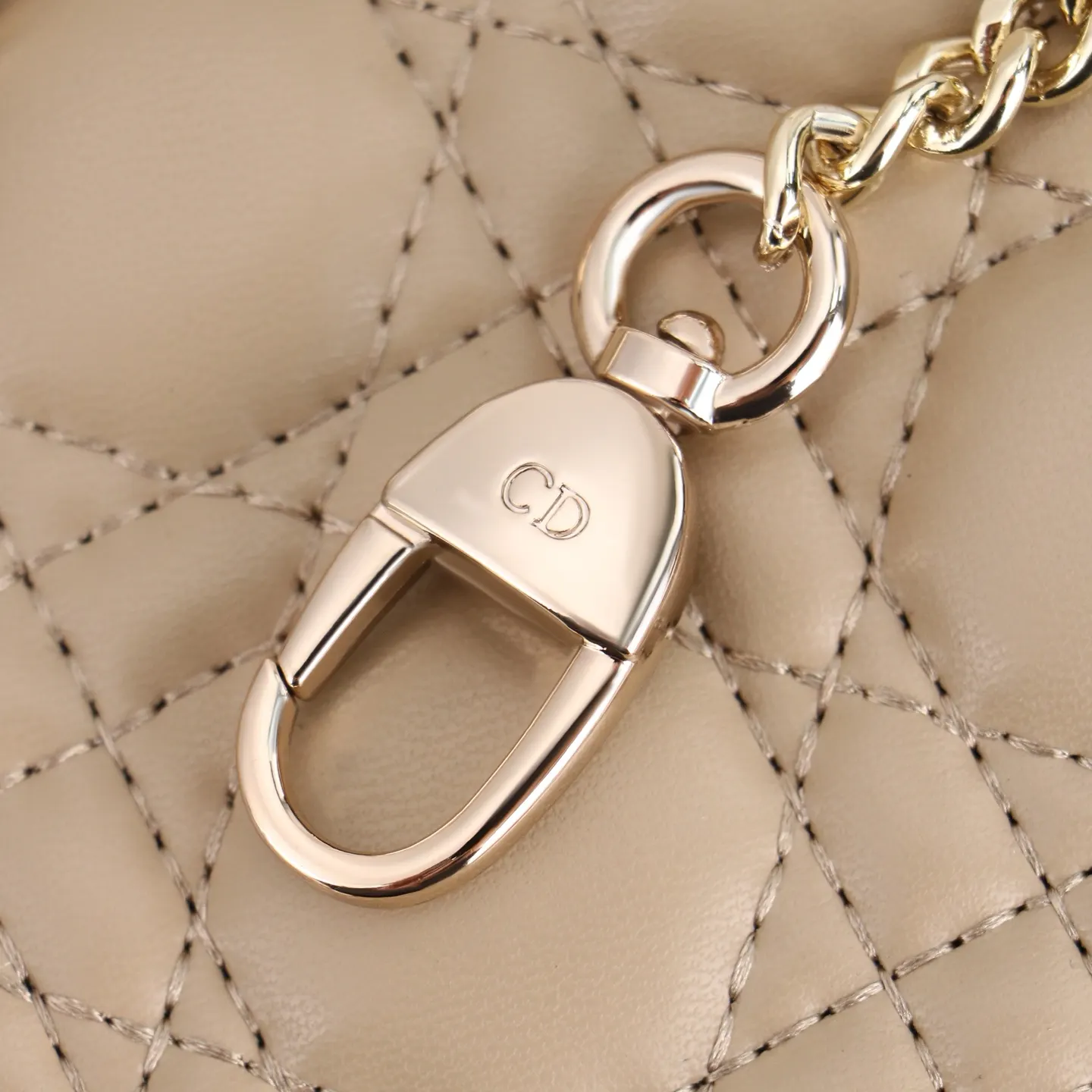 Dior Lady Dior 小号 米色 皮革 手提包