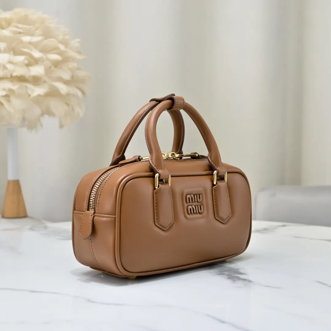 Top Handle Bag Commuter Leather