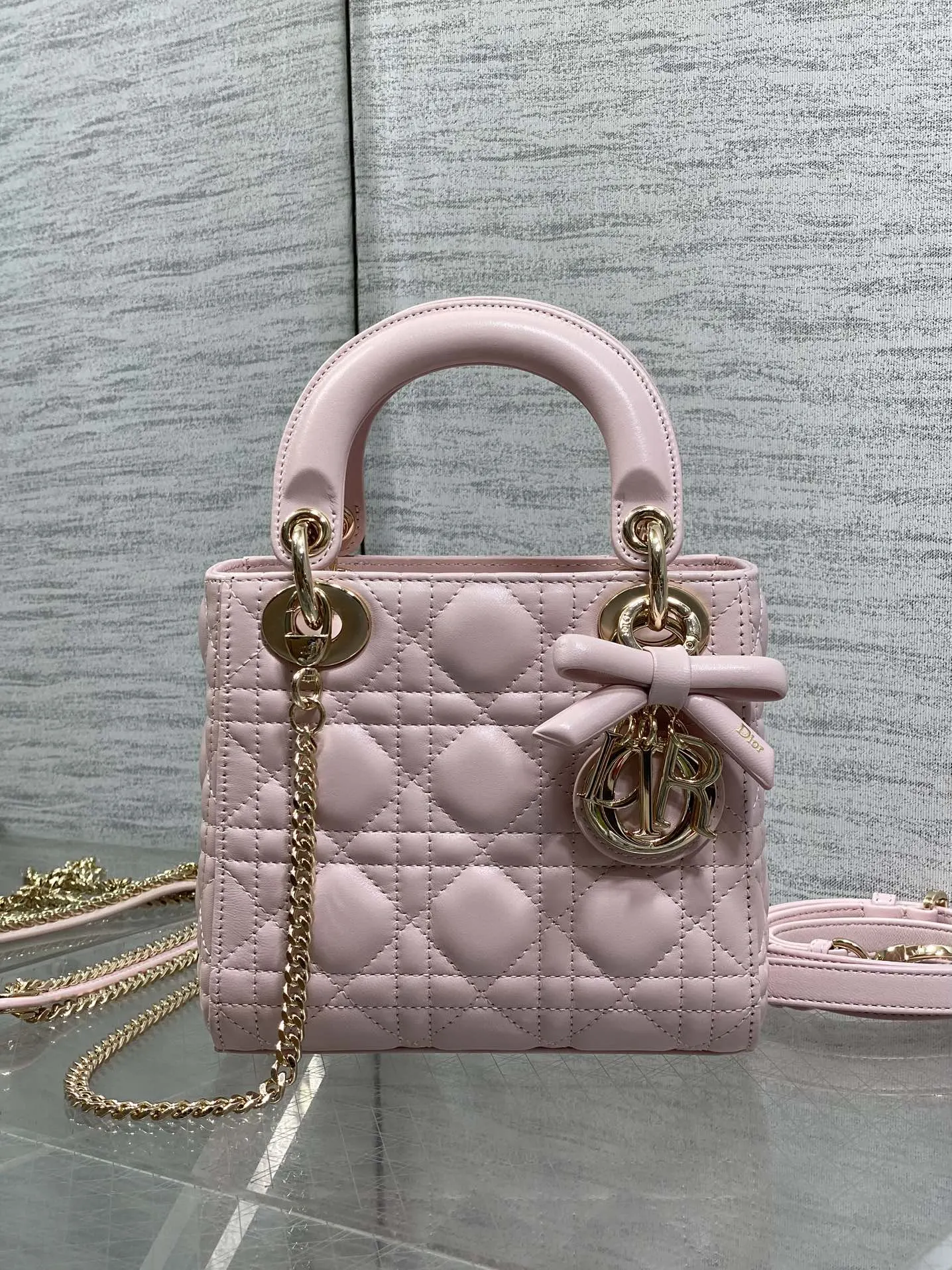 Dior Lady Dior Lady 柔粉色手袋 手提斜挎 复古